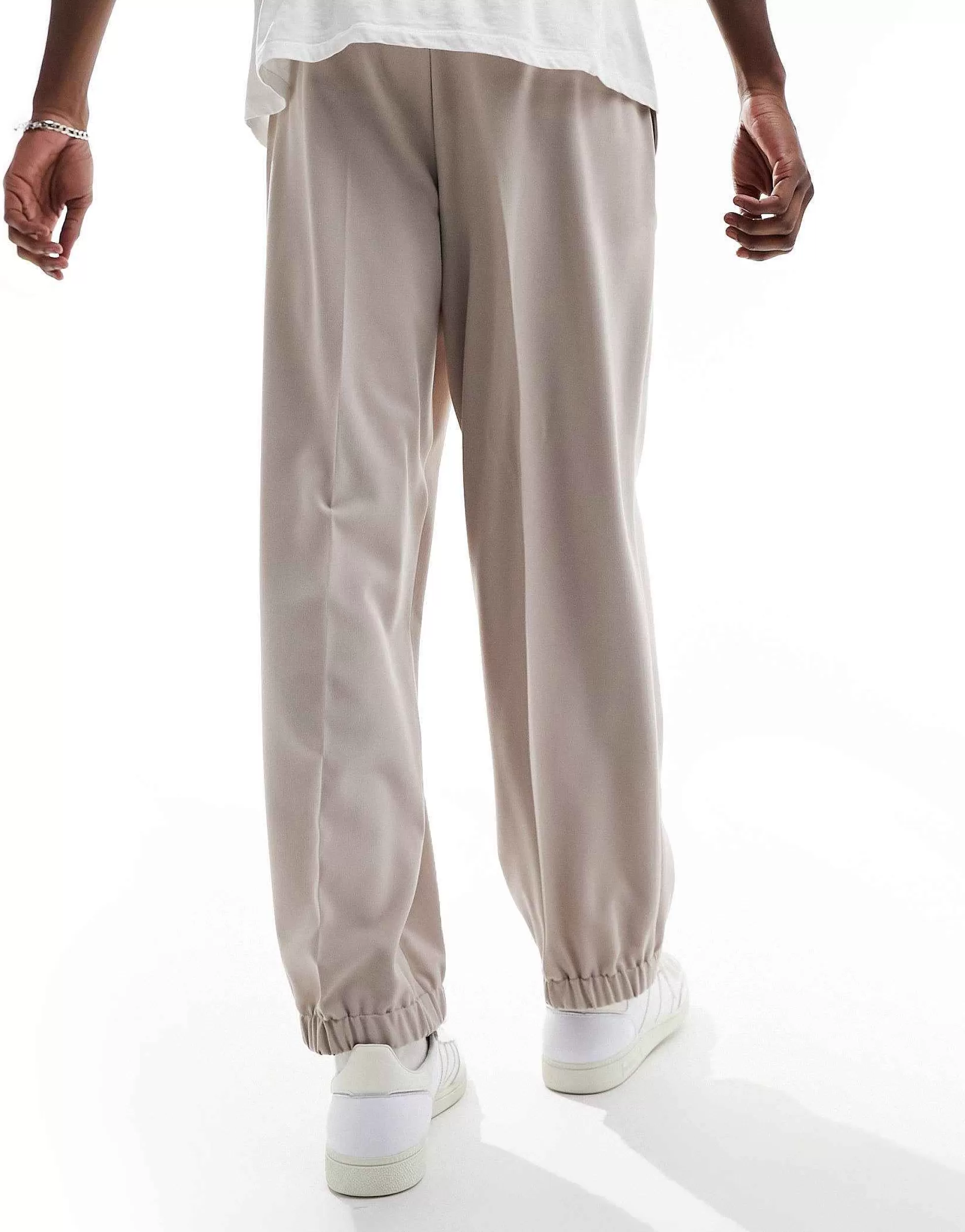 Men DESIGN Smart Wide Leg Joggers In