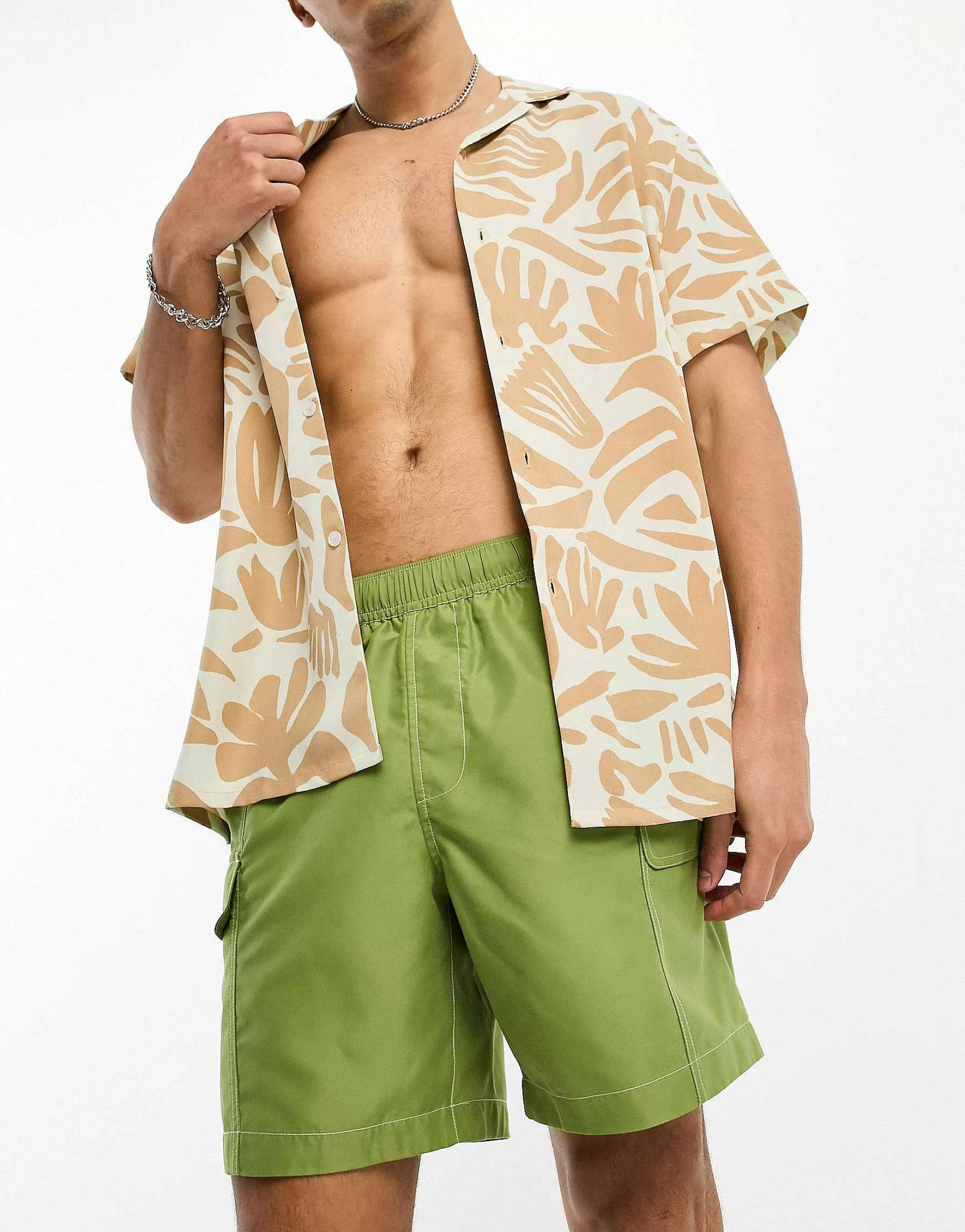 Men DESIGN Swim Shorts In Mid Length With Cargo Pockets In