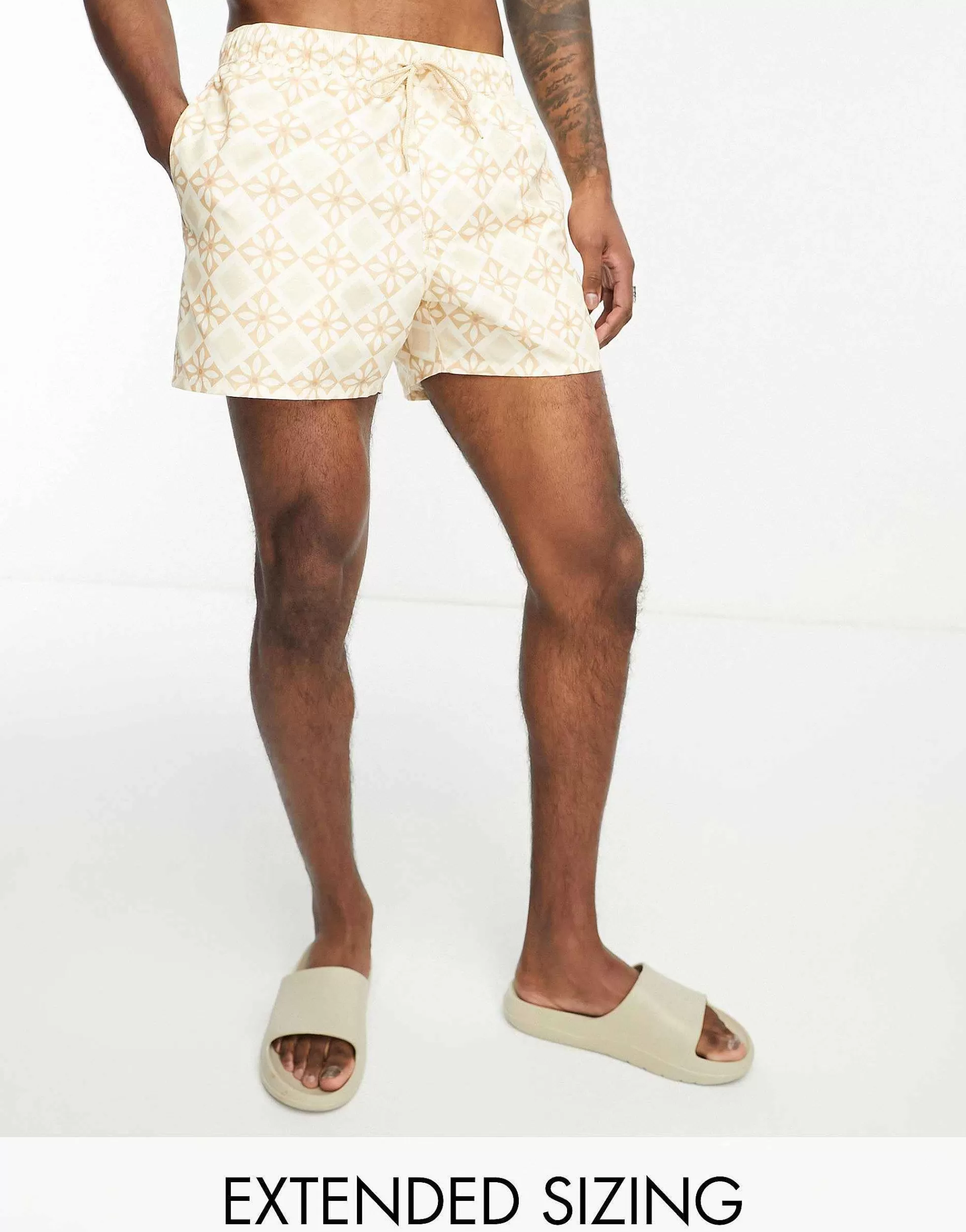Men DESIGN Swim Shorts In Short Length In Tile Print