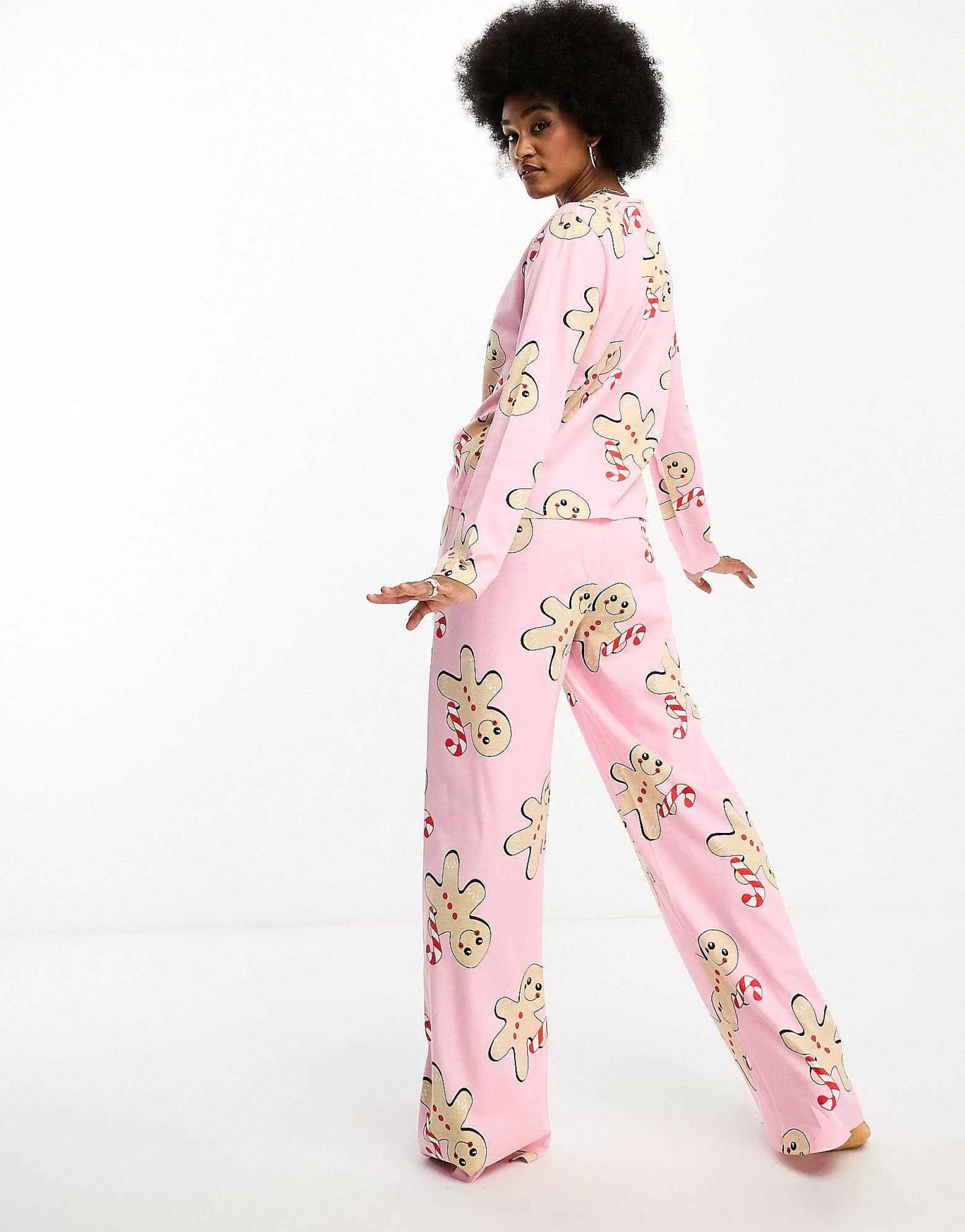 Women DESIGN Tall Christmas Gingerbread Long Sleeve Top & Trouser Pyjama Set In