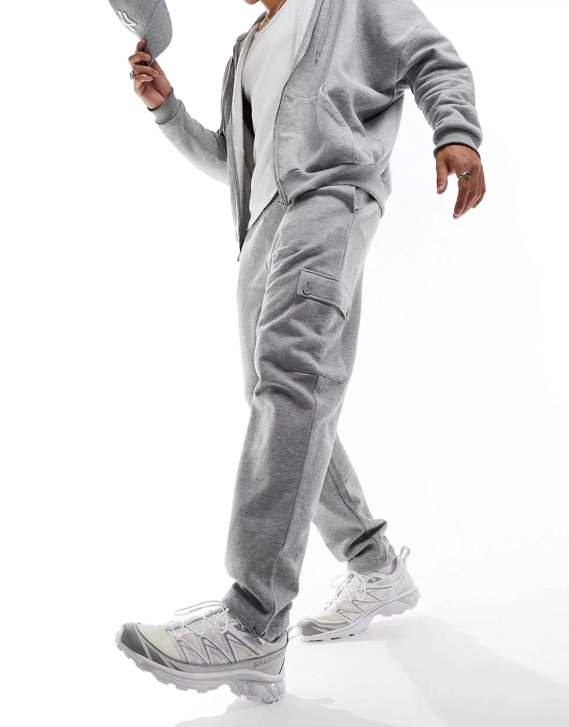 Men DESIGN Tapered Cargo Joggers With Toggle In