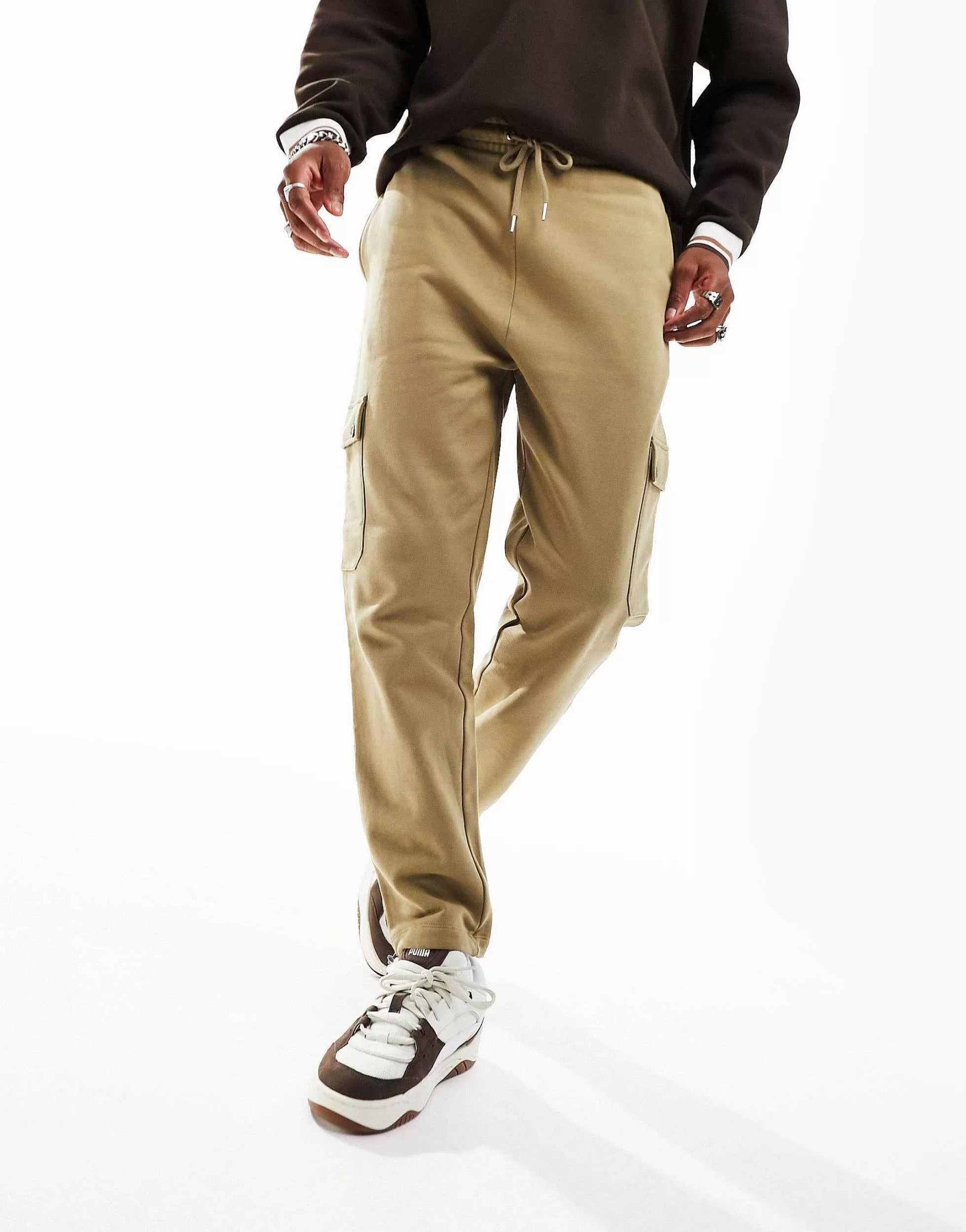 Men DESIGN Tapered Cargo Joggers With Toggle In Beige