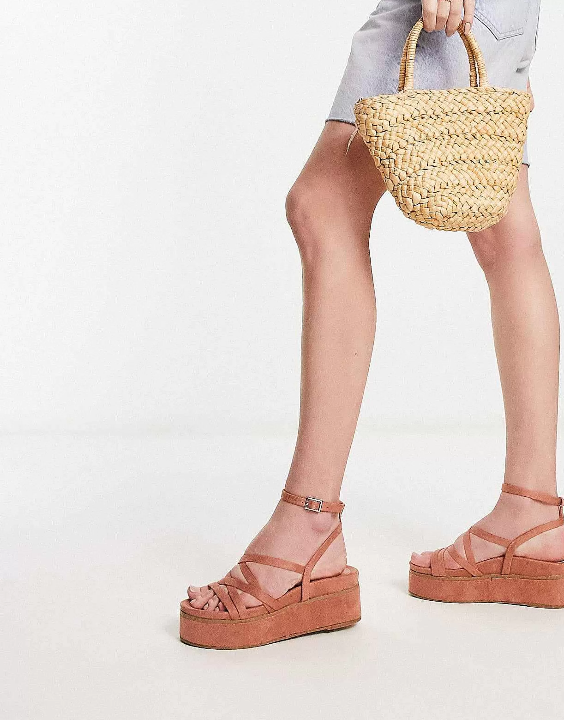 Women DESIGN Taurus Strappy Flatform Sandals In