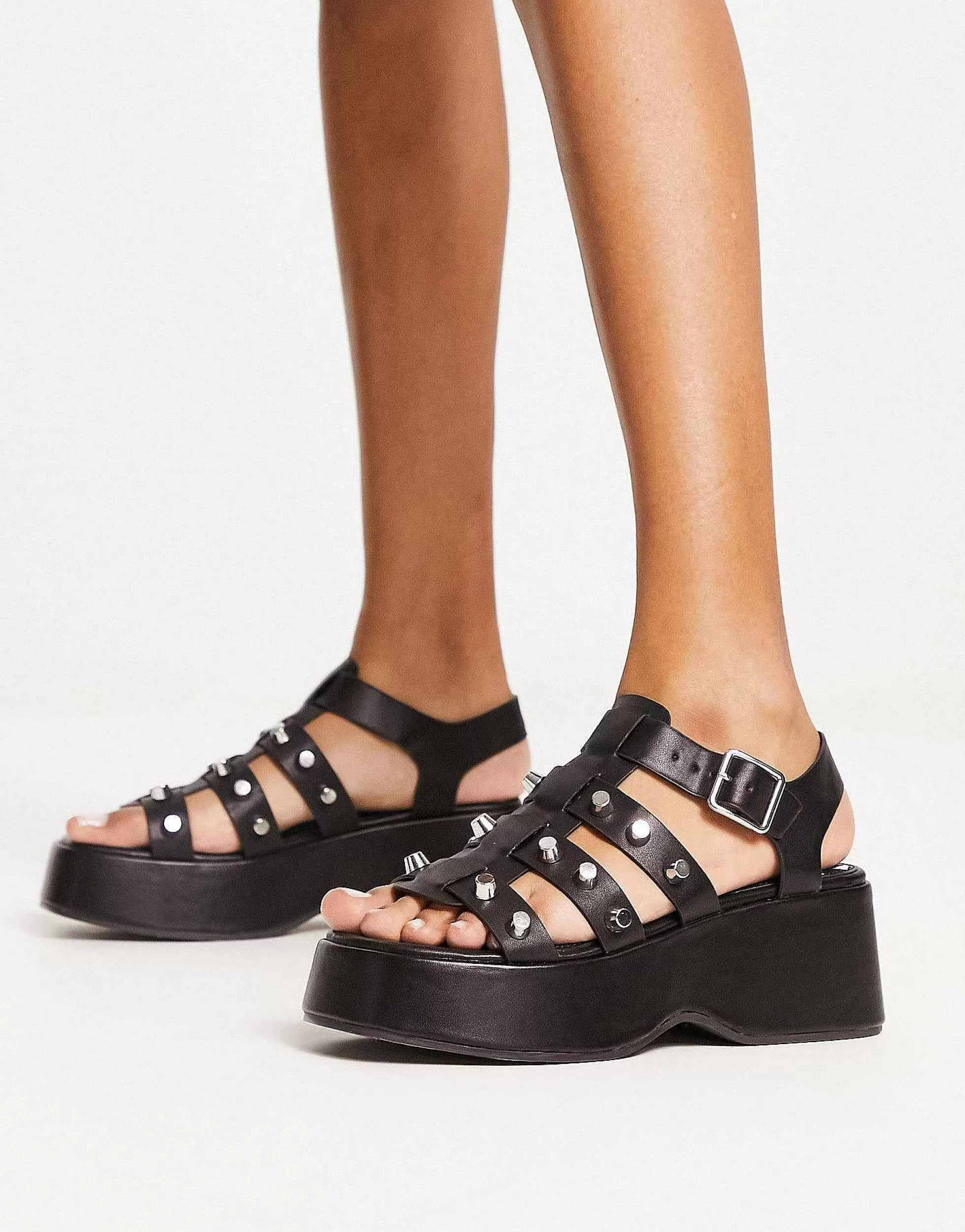 Women DESIGN Terra Studded Fisherman Flatform Sandals In