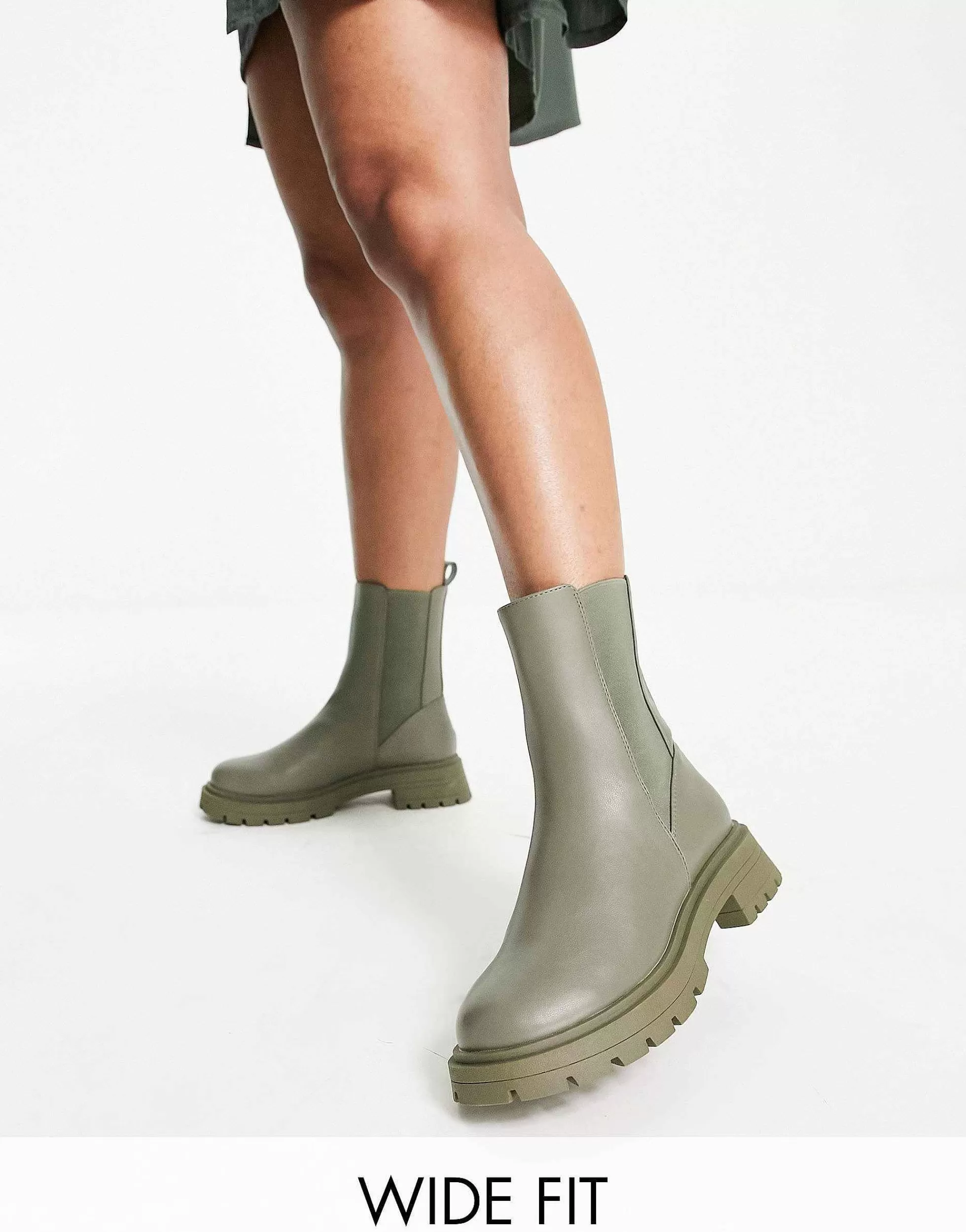 Women DESIGN Wide Fit Alfie Chunky Chelsea Boots In