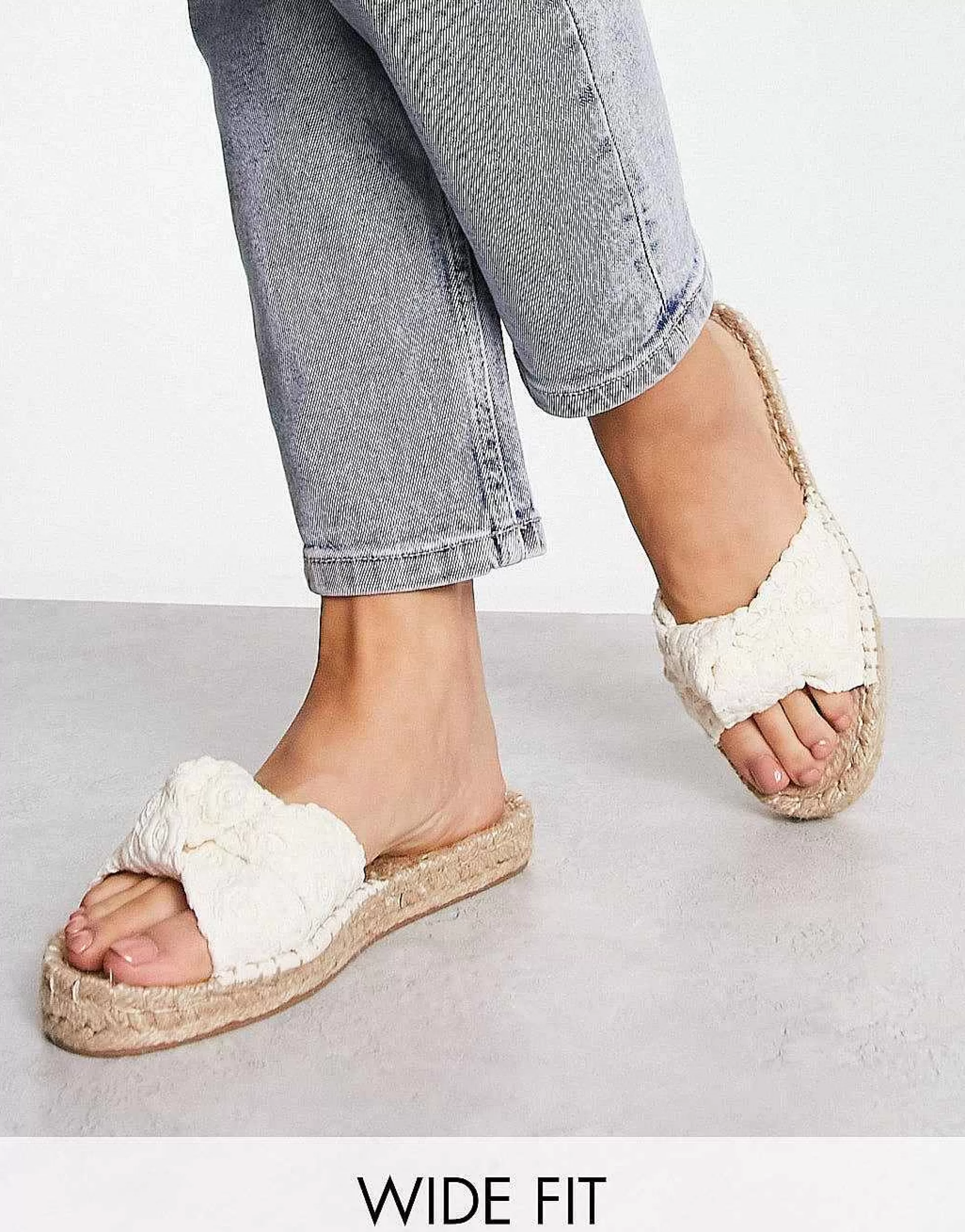 Women DESIGN Wide Fit Jade Knotted Espadrille Mules In