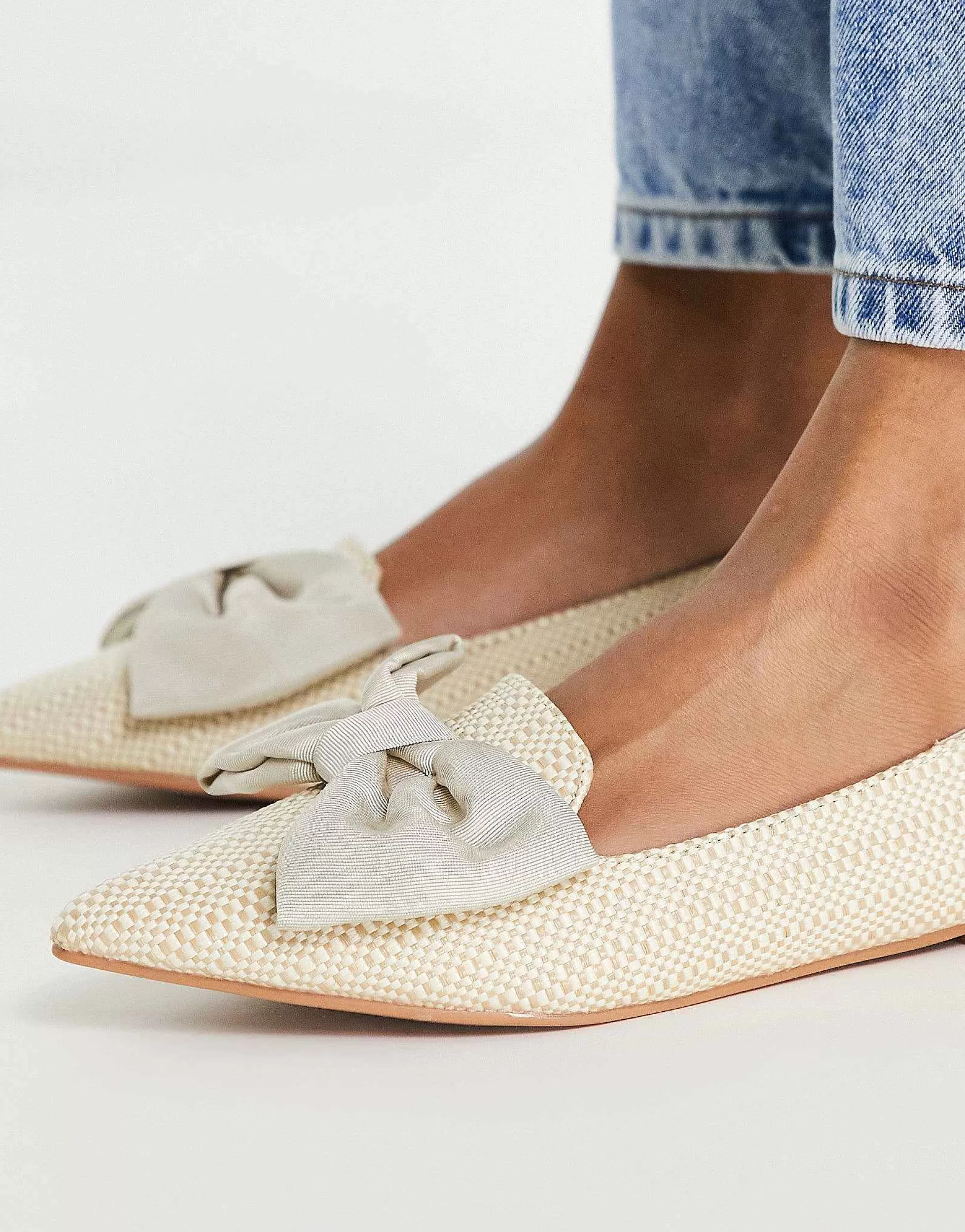 Women DESIGN Wide Fit Lake Bow Pointed Ballet Flats In