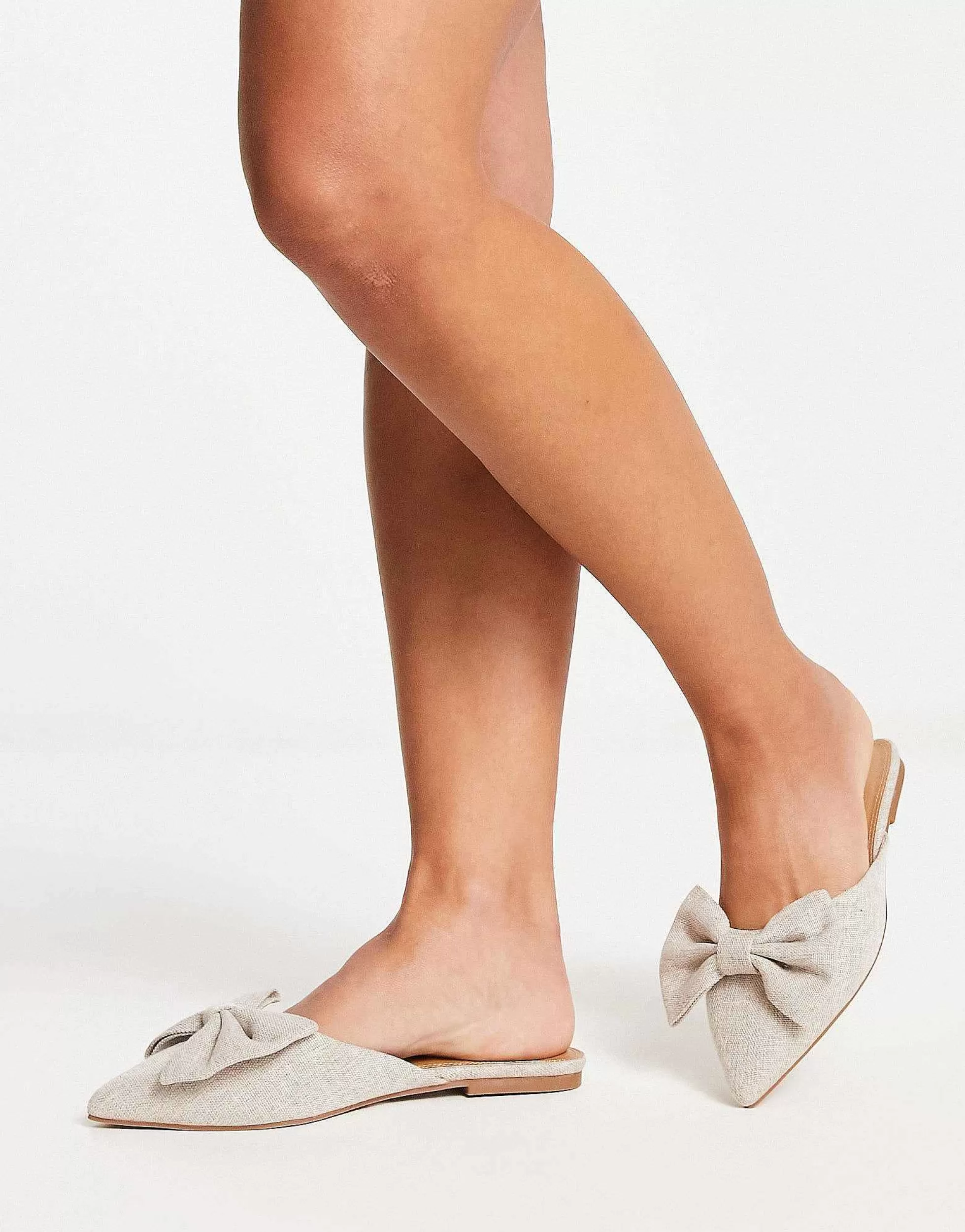 Women DESIGN Wide Fit Lass Oversized Bow Pointed Flat Mules In