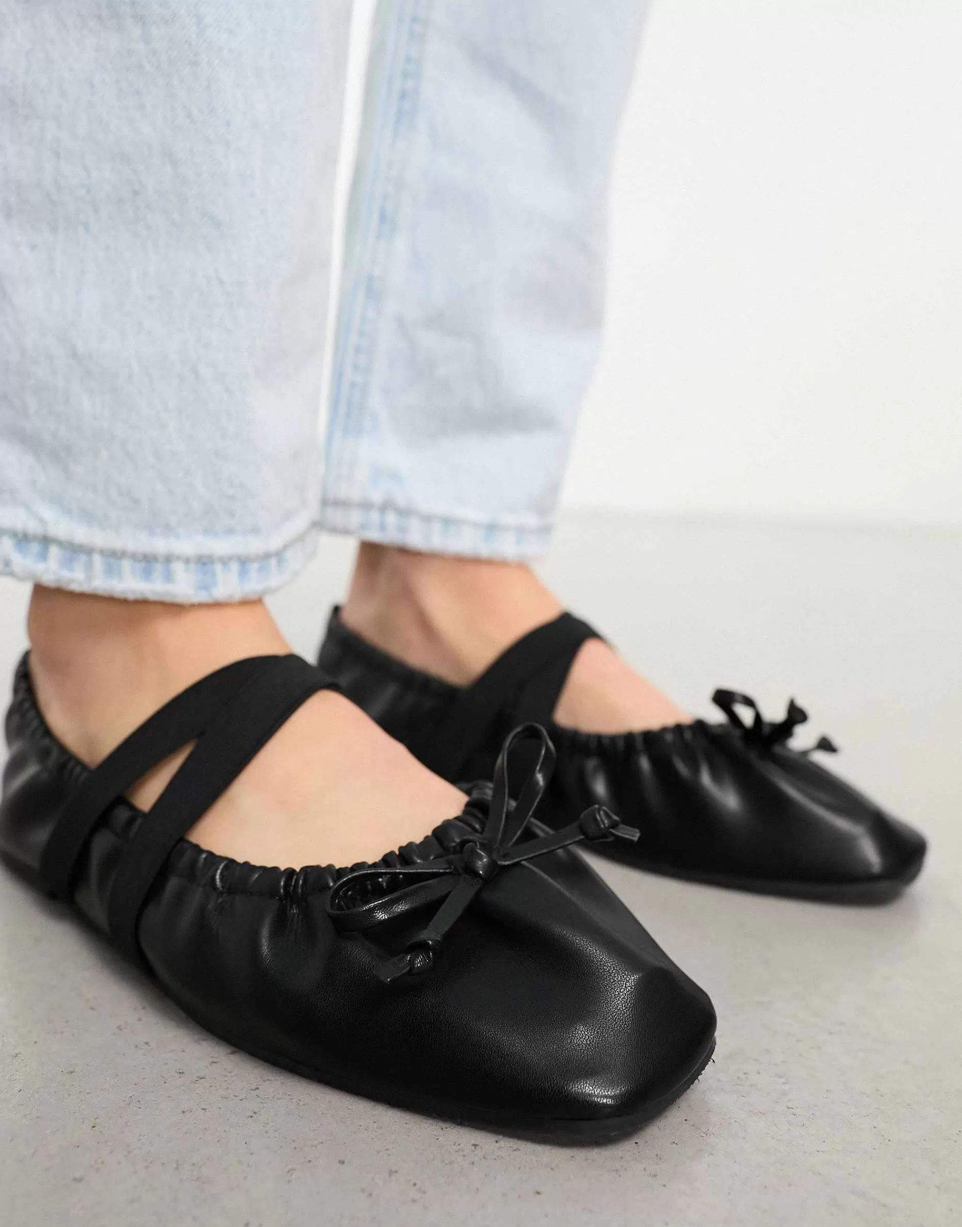 Women DESIGN Wide Fit Los Angeles Ruched Ballet With Elastic Strap In Matte