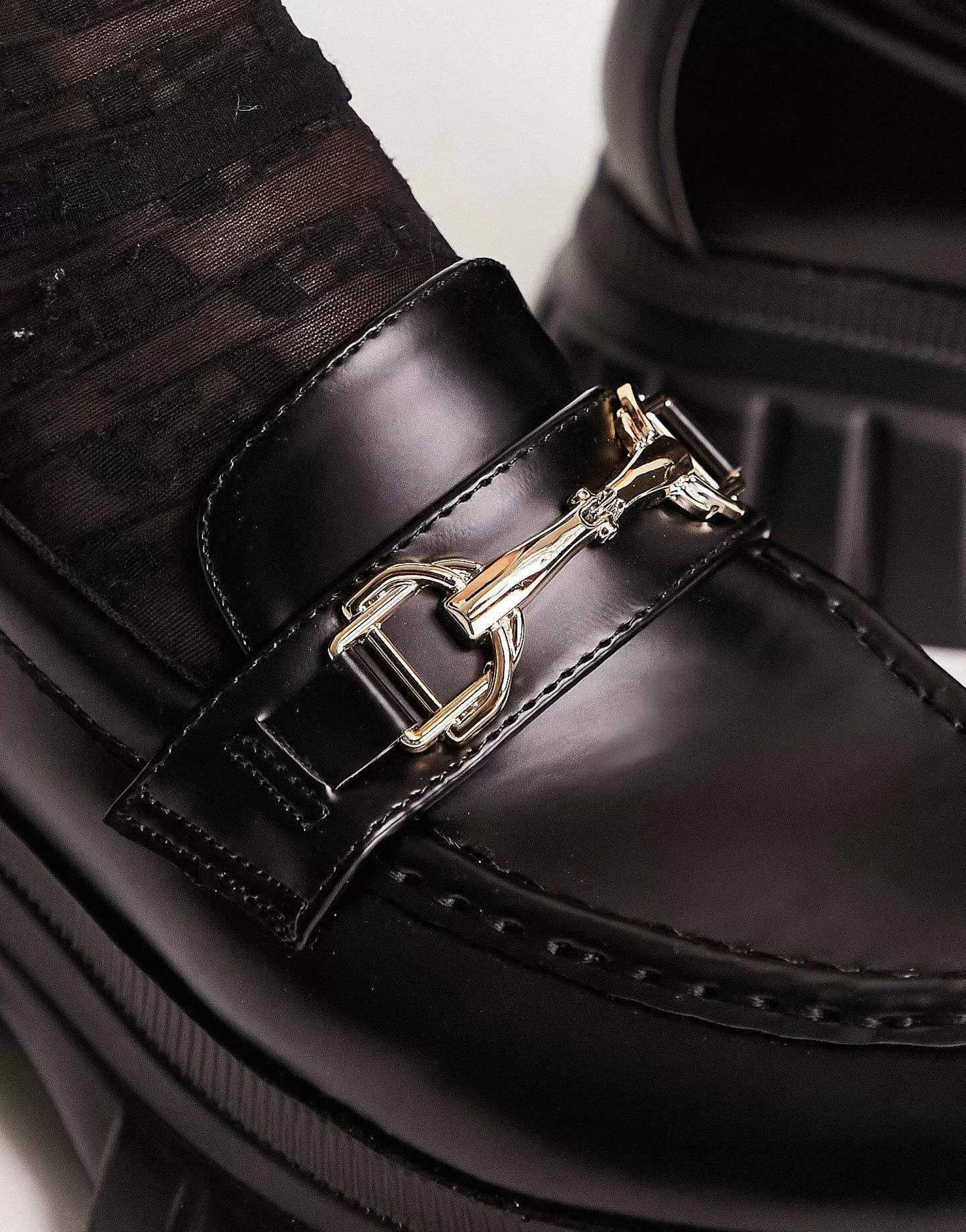 Women DESIGN Wide Fit Magnus Chunky Loafers In