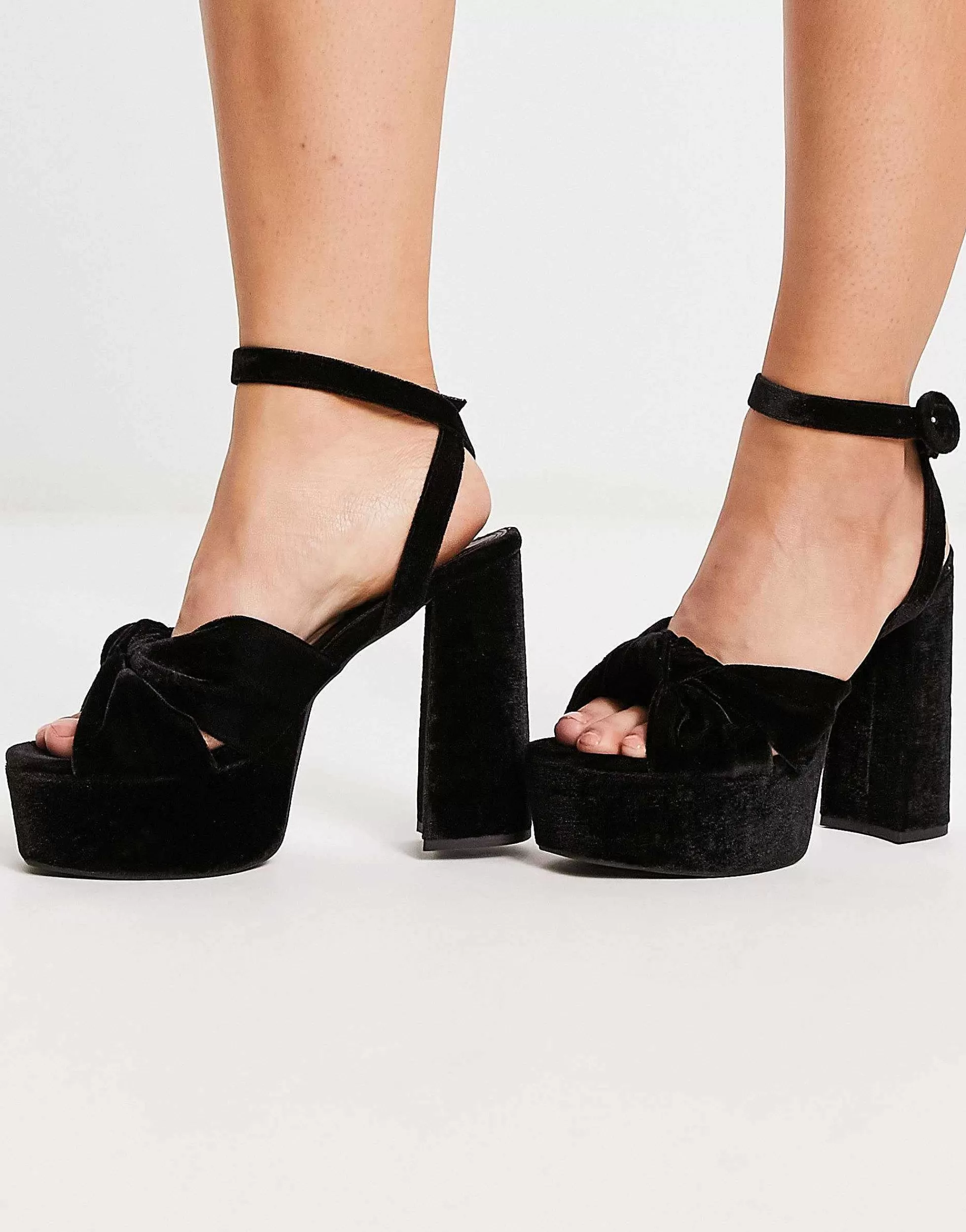 Women DESIGN Wide Fit Natia Knotted Platform Heeled Sandals In Black