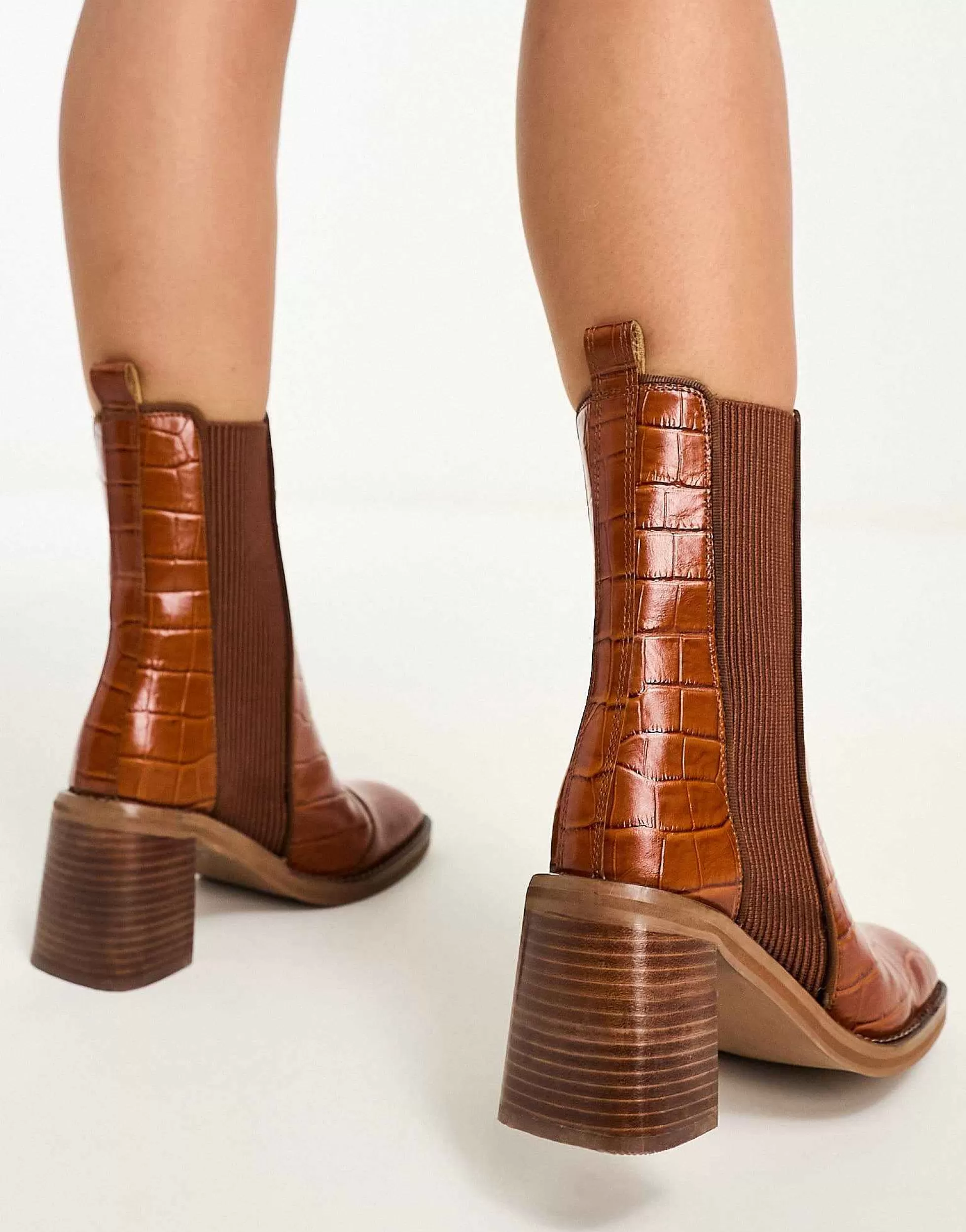 Women DESIGN Wide Fit Ratings Leather Chelsea Boots In Tan