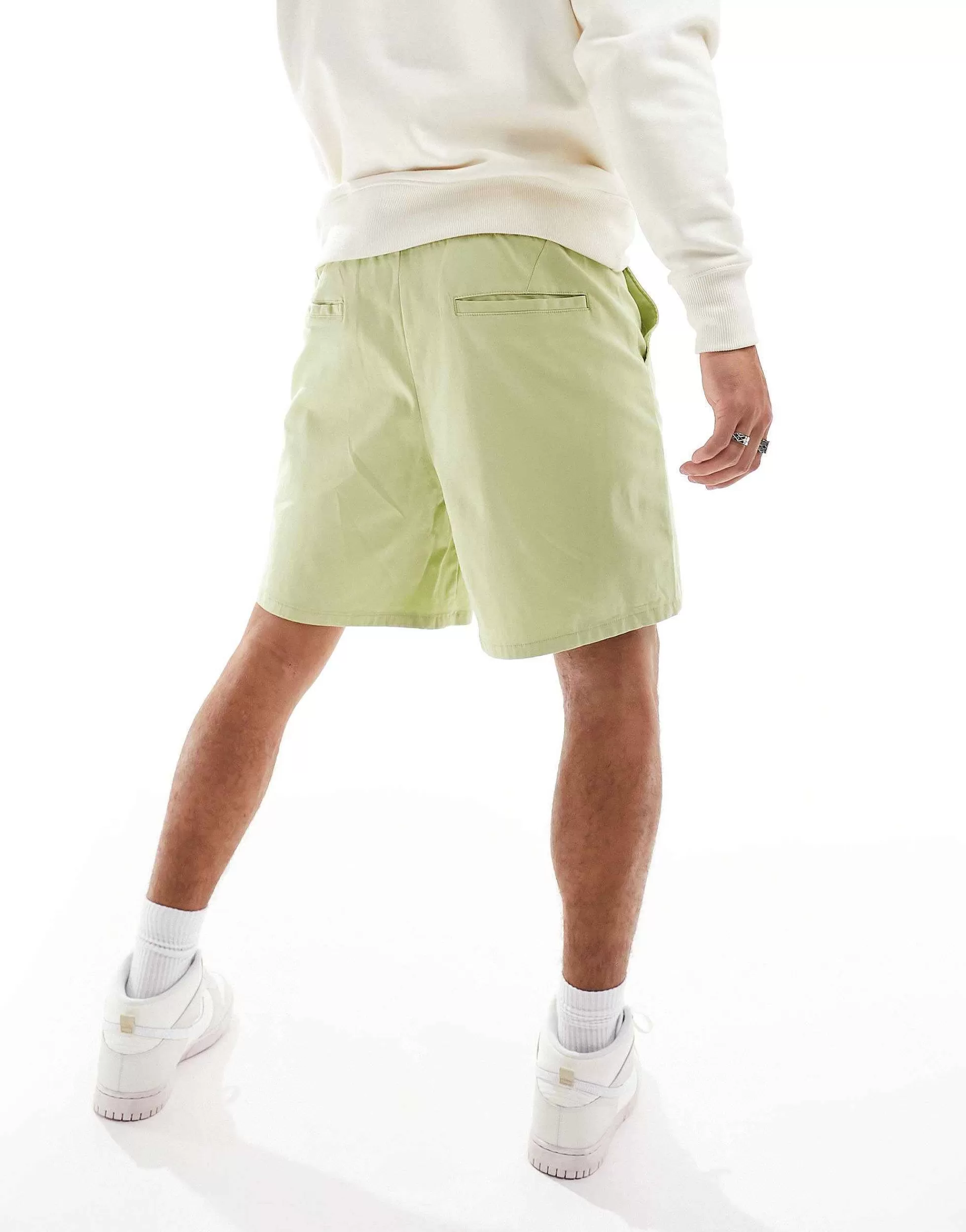 Men DESIGN Wide Shorts In Regular Length In Sage