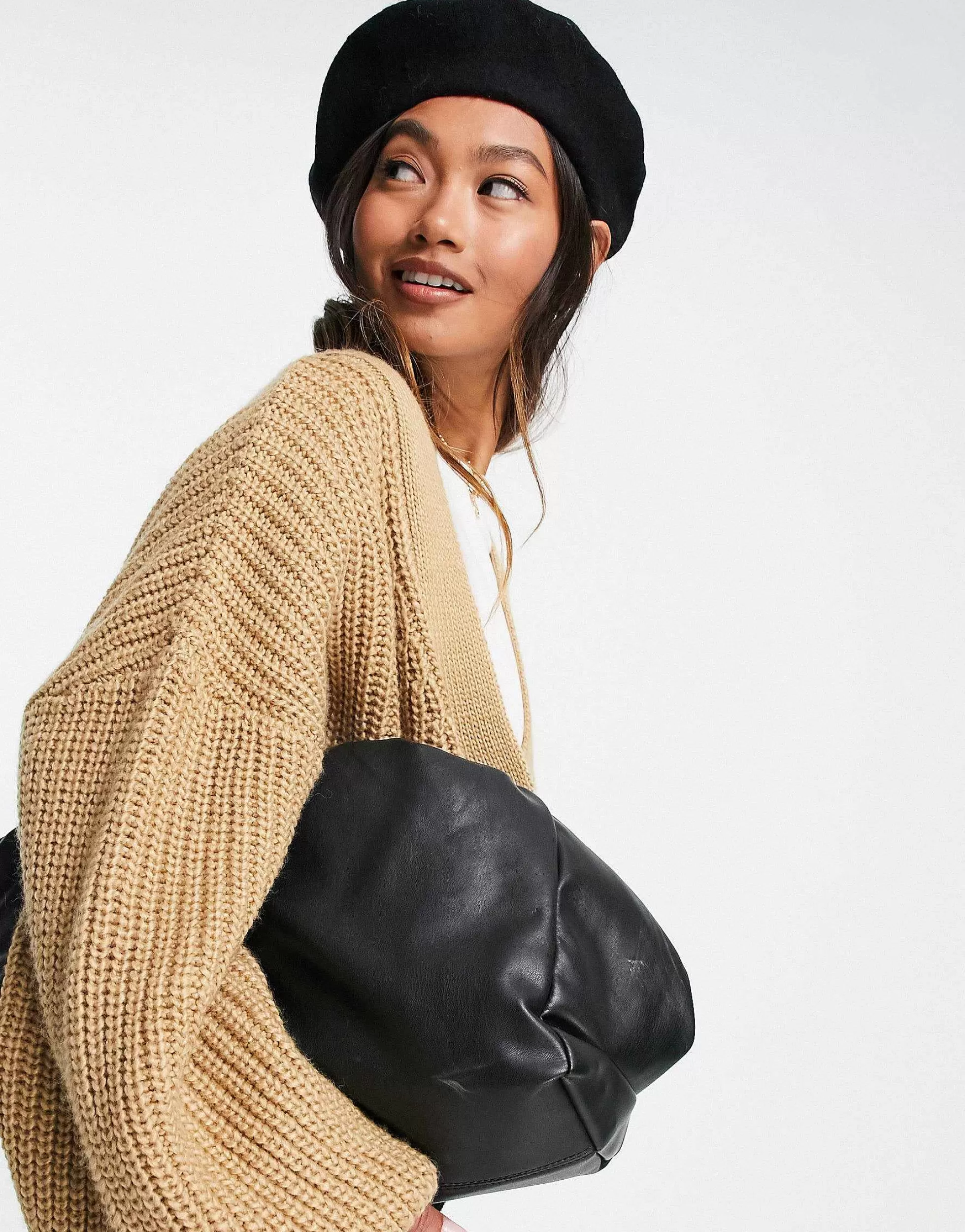 Women DESIGN Wool Beret With Improved Fit In