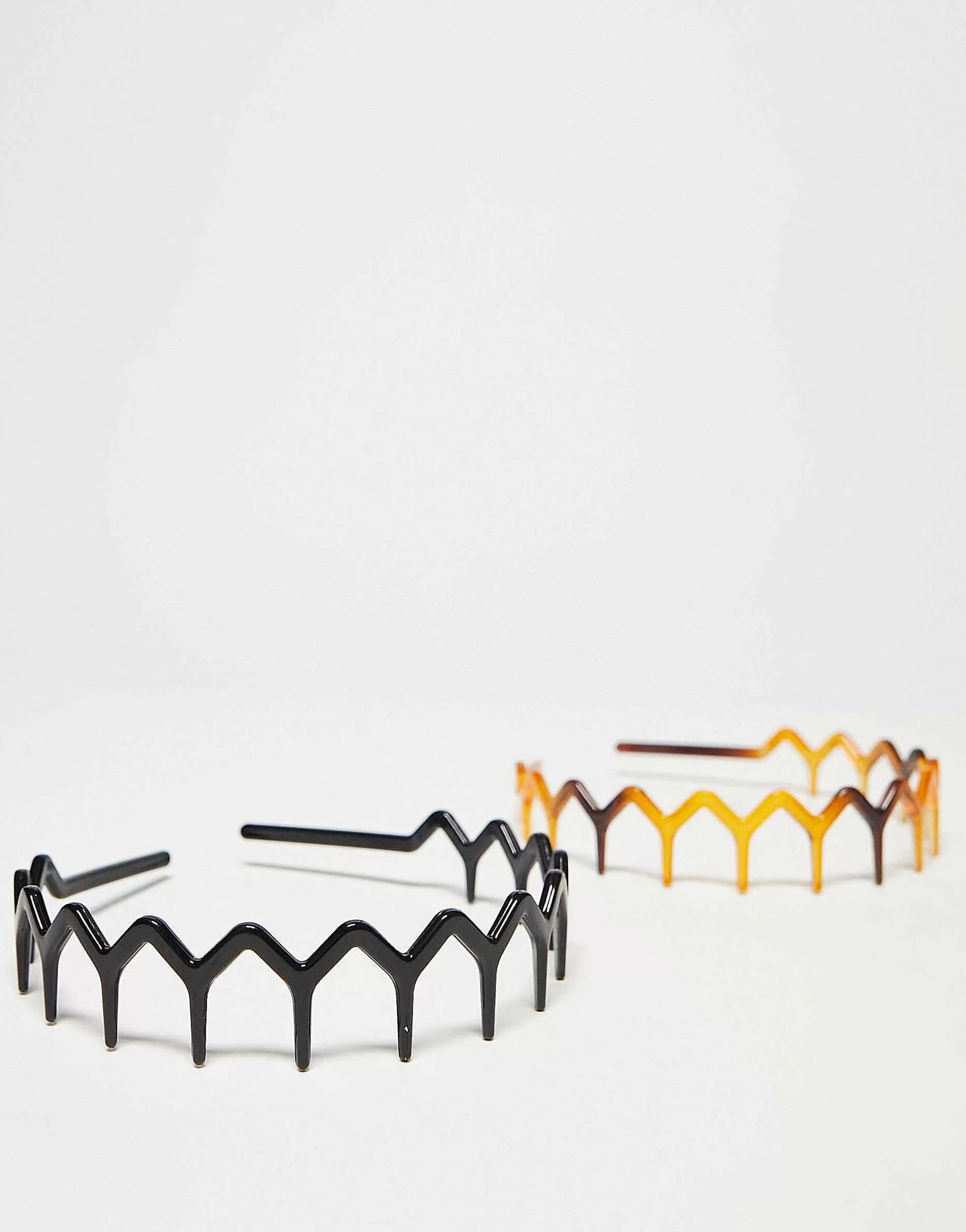 Women DesignB London Pack Of 2 Comb Headbands In Black And Tortoiseshell