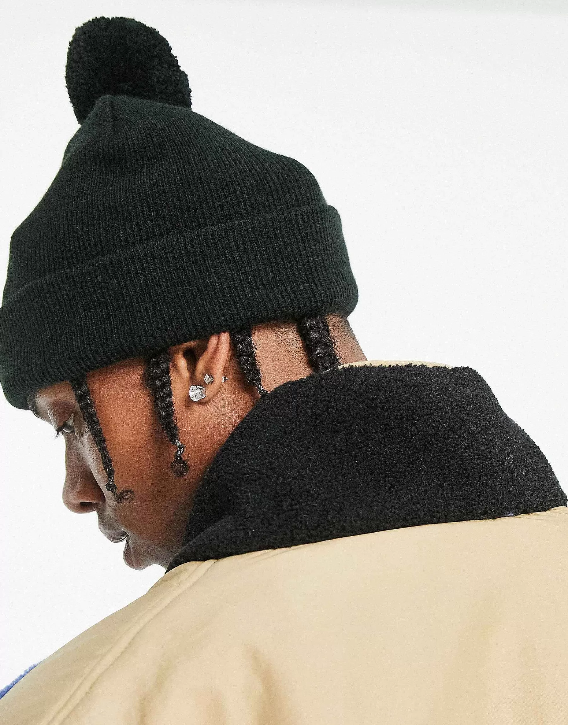 Women Dickies Gibsland Bobble Beanie In