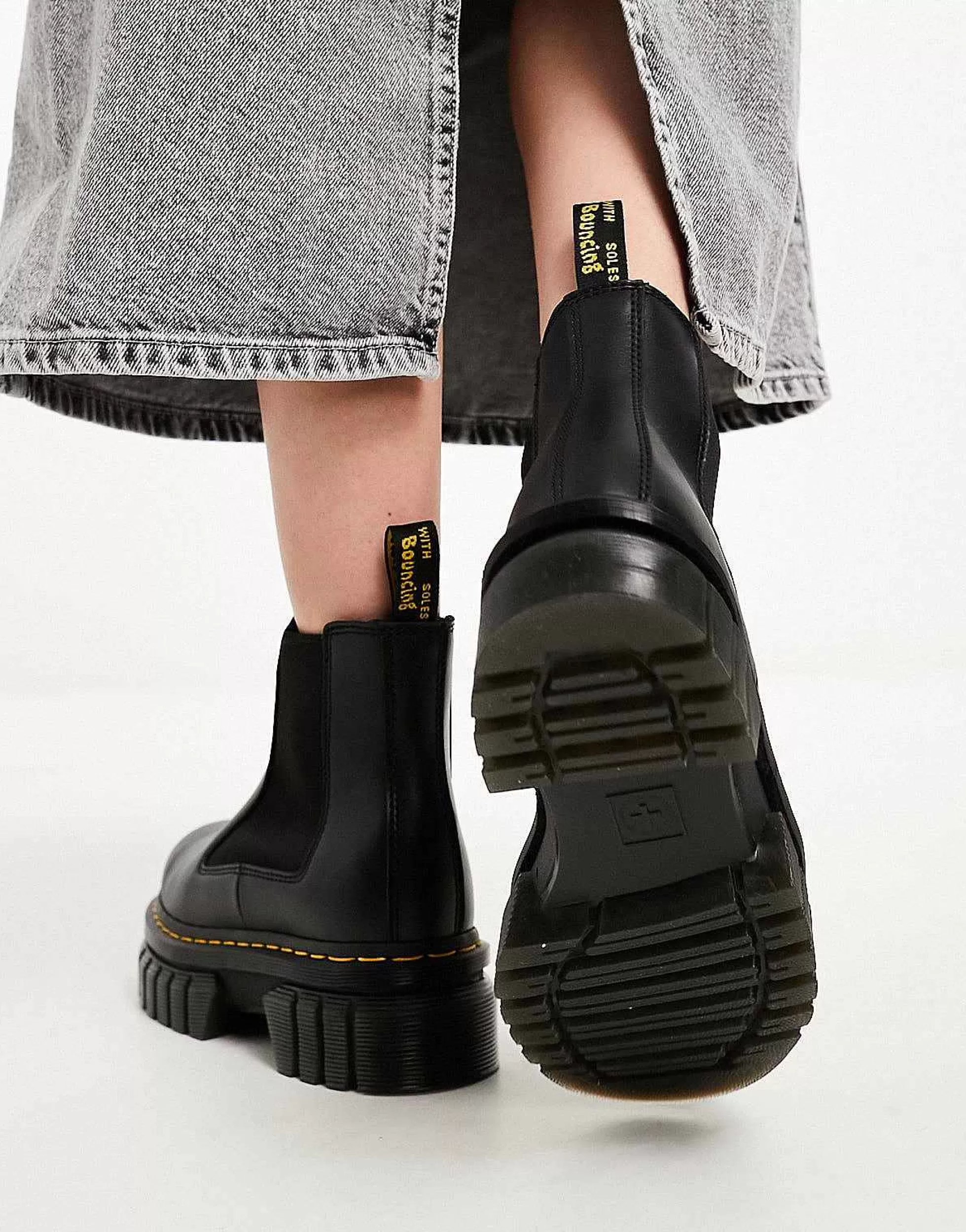 Women Dr Martens Audrick Chelsea Chunky Flat Chelsea Boot In