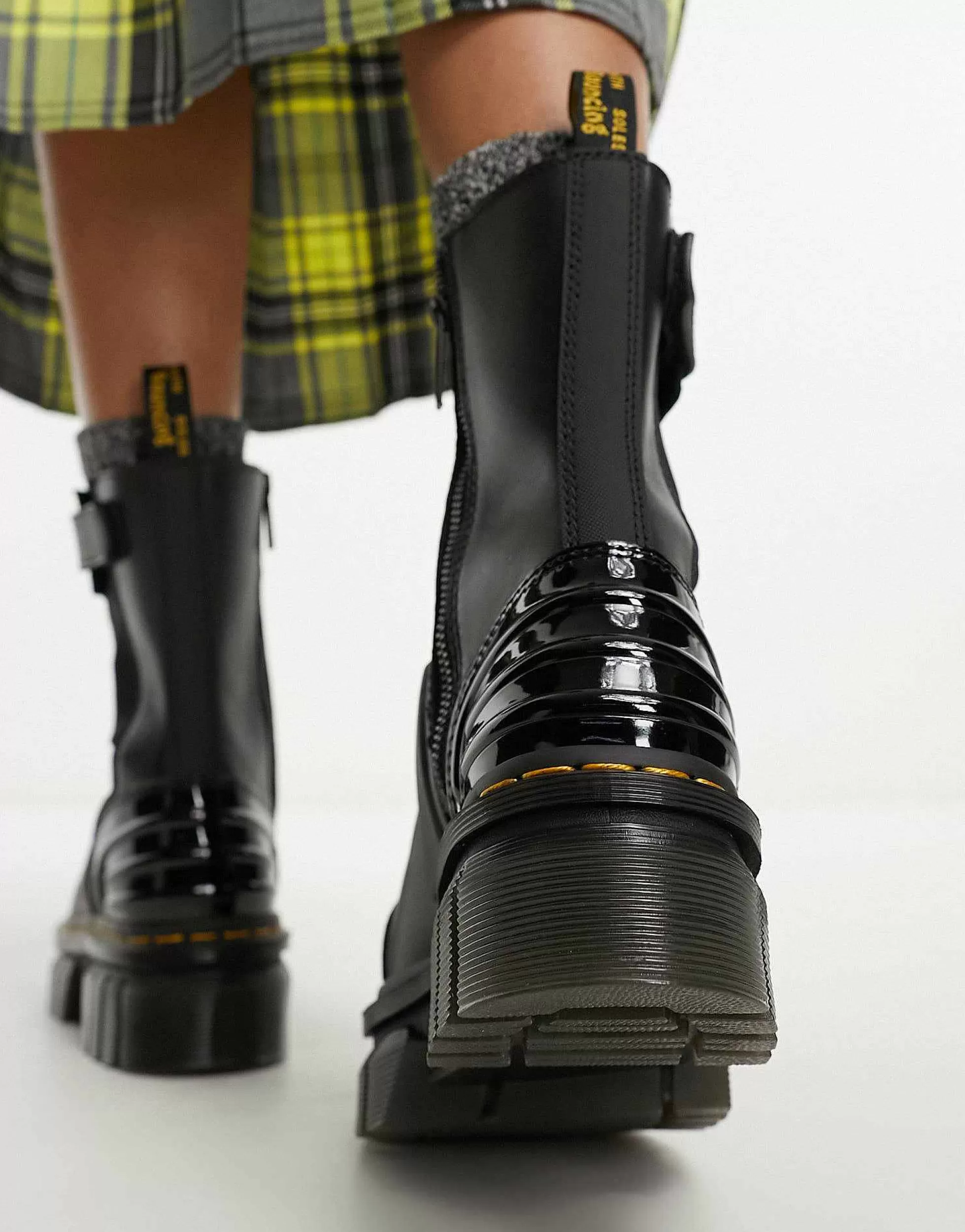 Women Dr Martens Audrick Chelsea Hi Boots In Nappa Leather