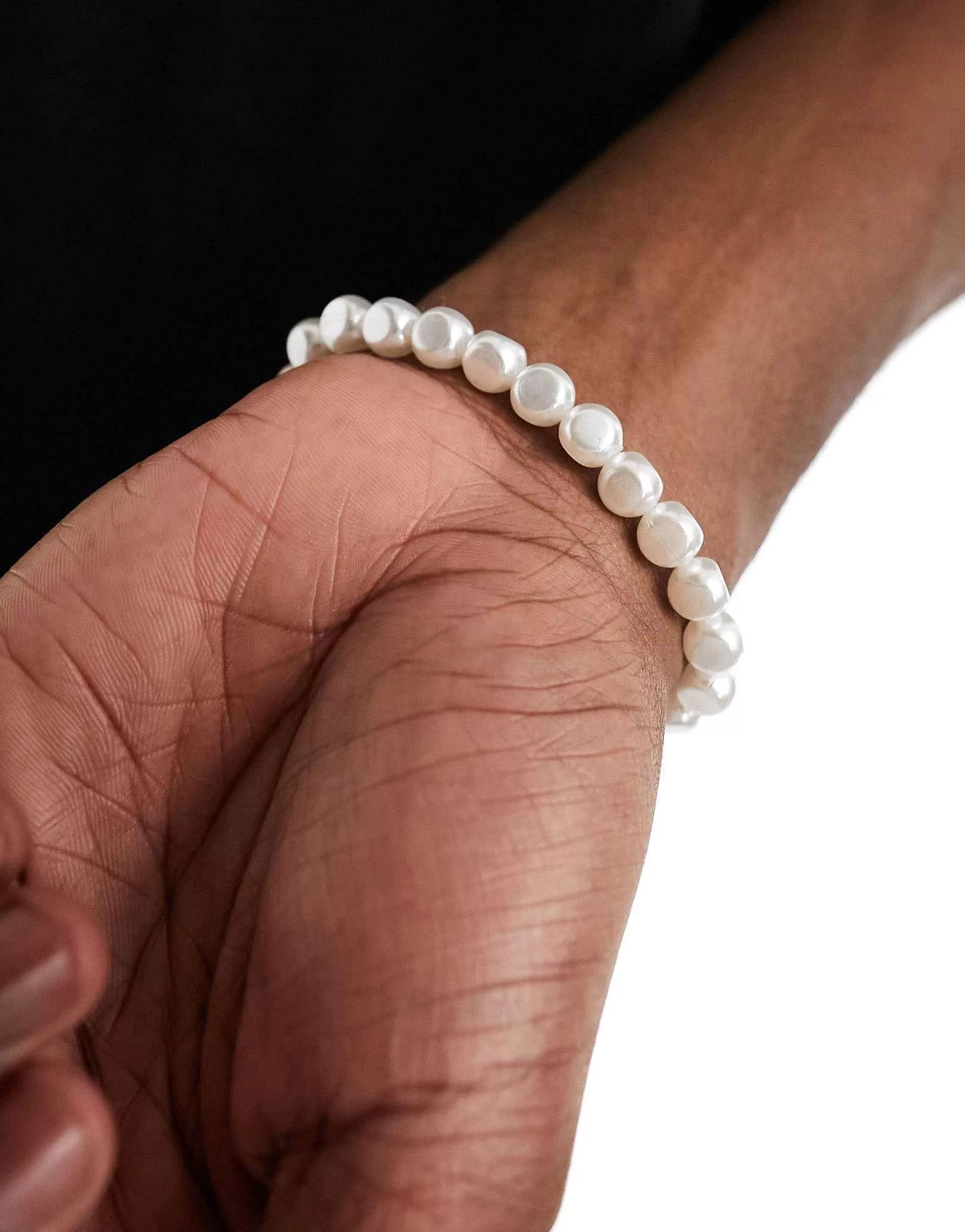 Men FADED FUTURE Elasticated Bracelet In White