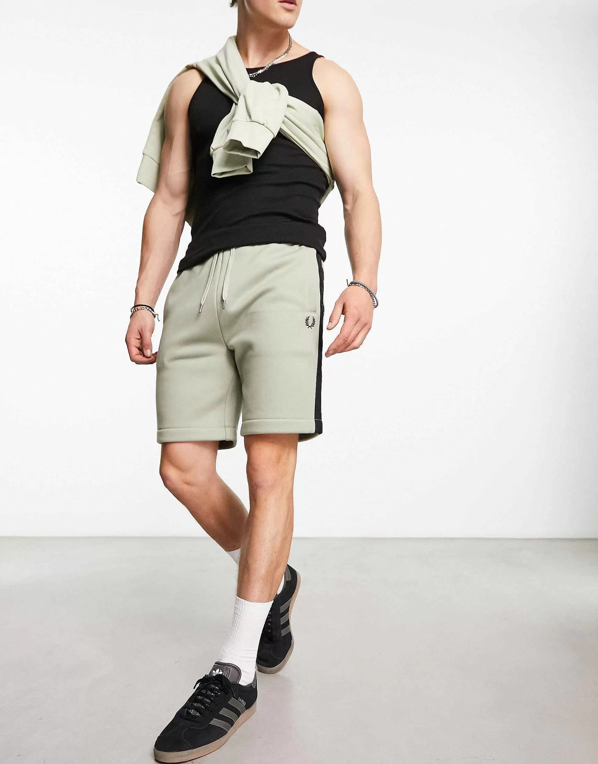 Men Fred Perry Embossed Laurel Tape Logo Sweat Shorts In Seagrass
