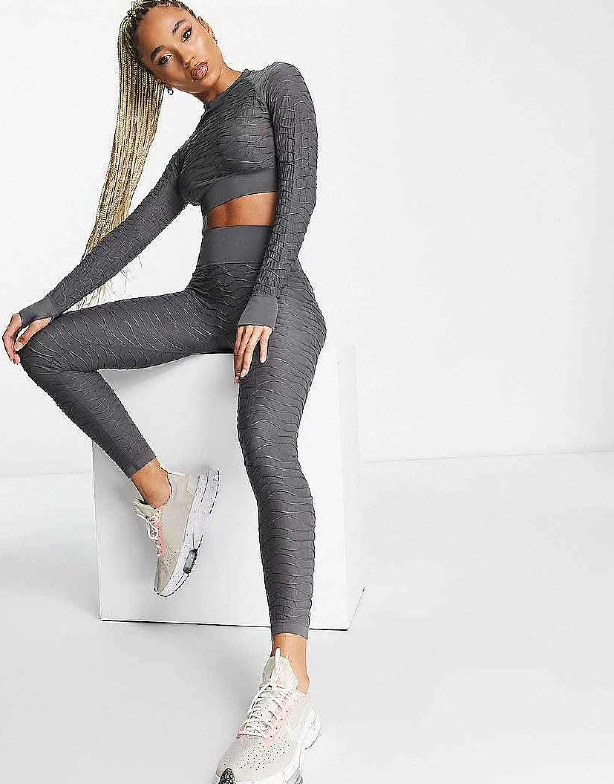 Women HIIT Wbseamless Textured Long Sleeve Crop Top, Bralet, Booty Short And Legging