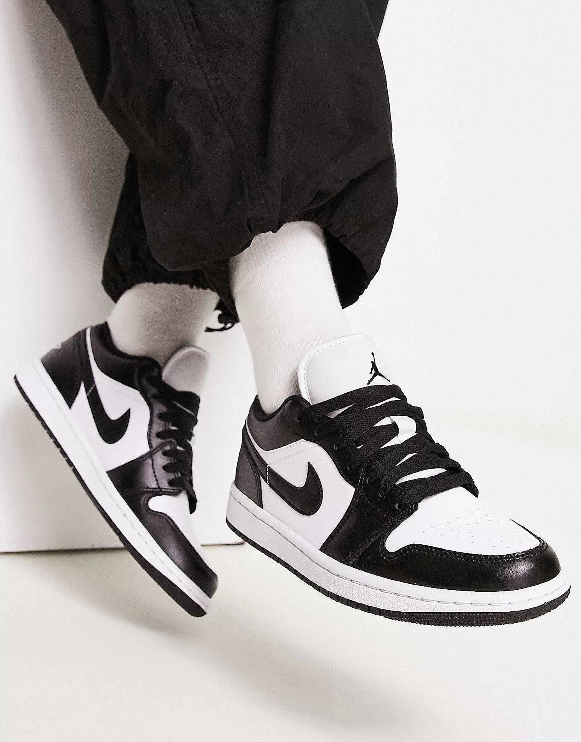 Women Jordan Aj1 Low Trainers In And Black