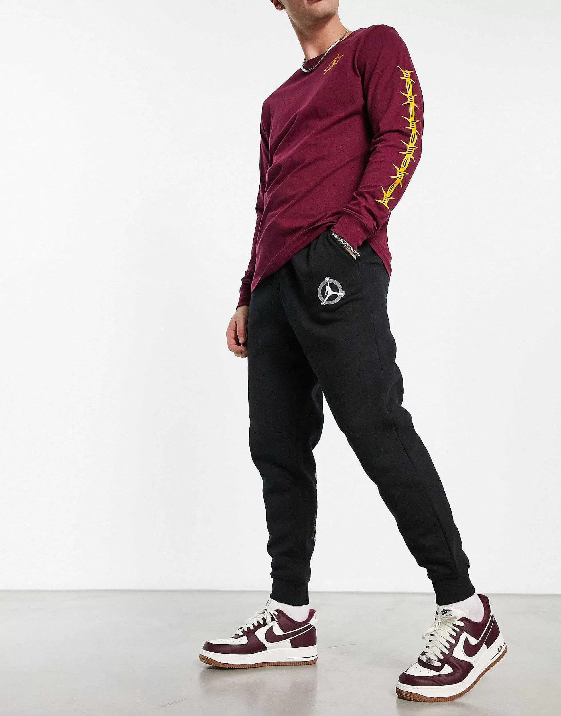 Men Jordan Logo Fleece Joggers In