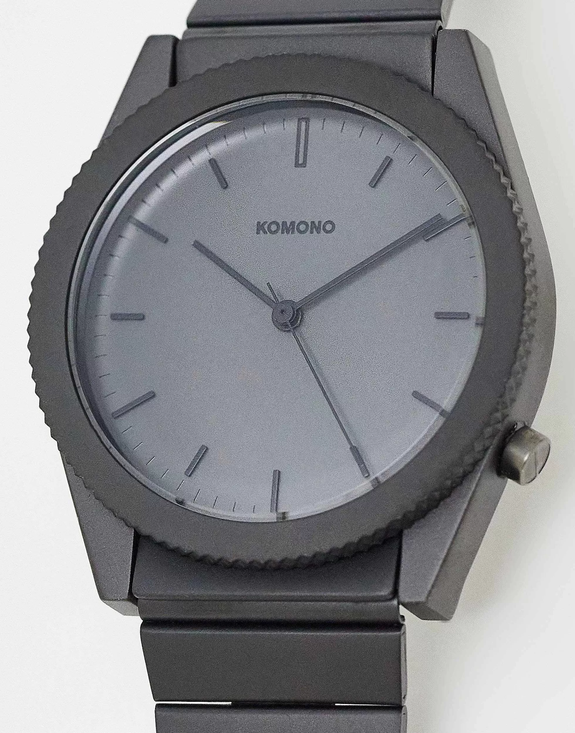 Men Komono Ray Solid Watch In Grey