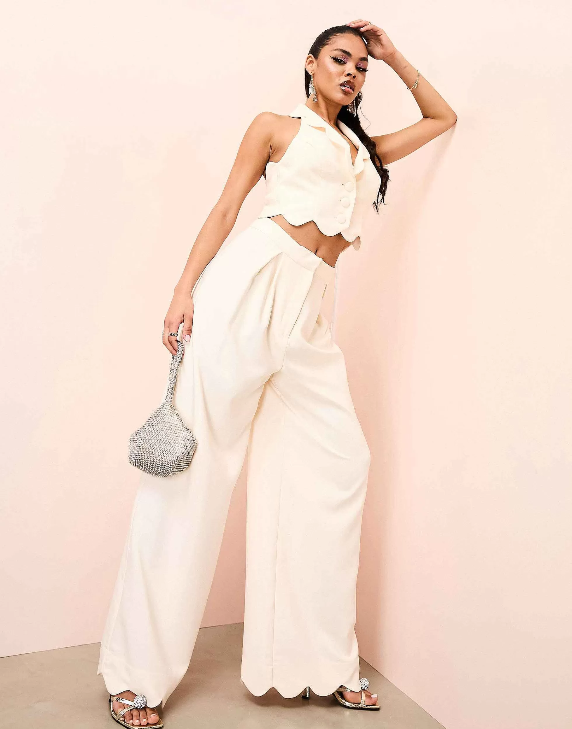 Women Luxe Scallop Hem Tailored Waistcoat And Wide Leg Trousers In Cream