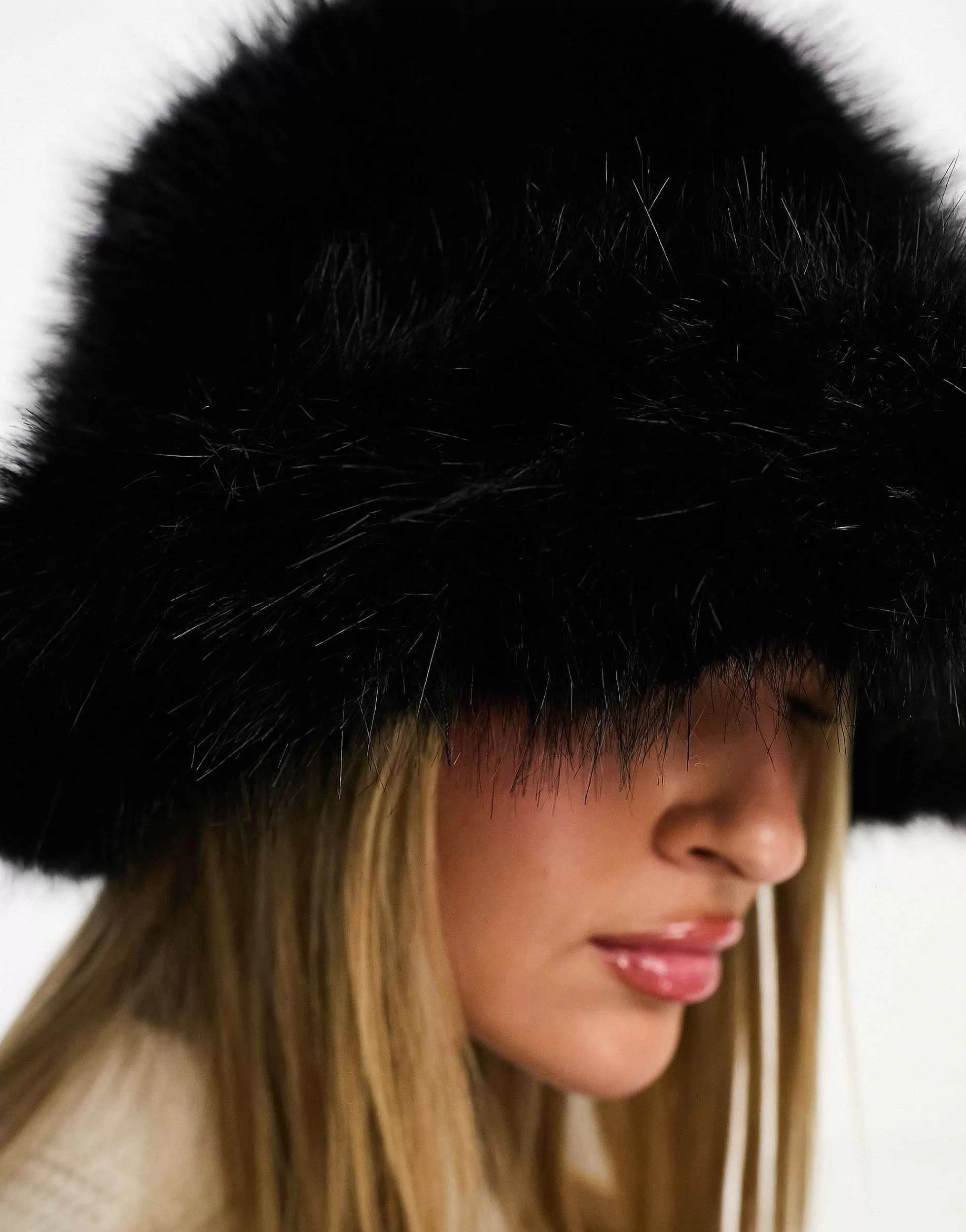 Women My Accessories London Faux Fur Bucket Hat In
