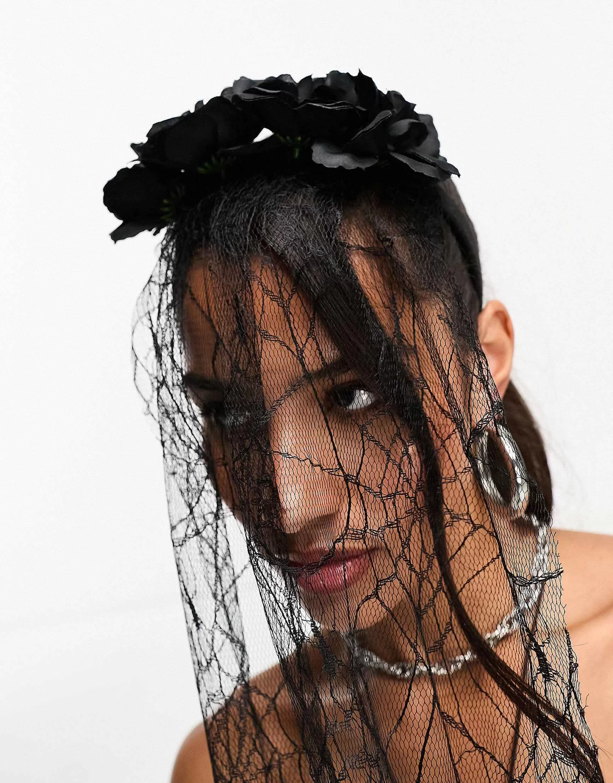 Women My Accessories London Halloween Floral And Spider Veil Headband In