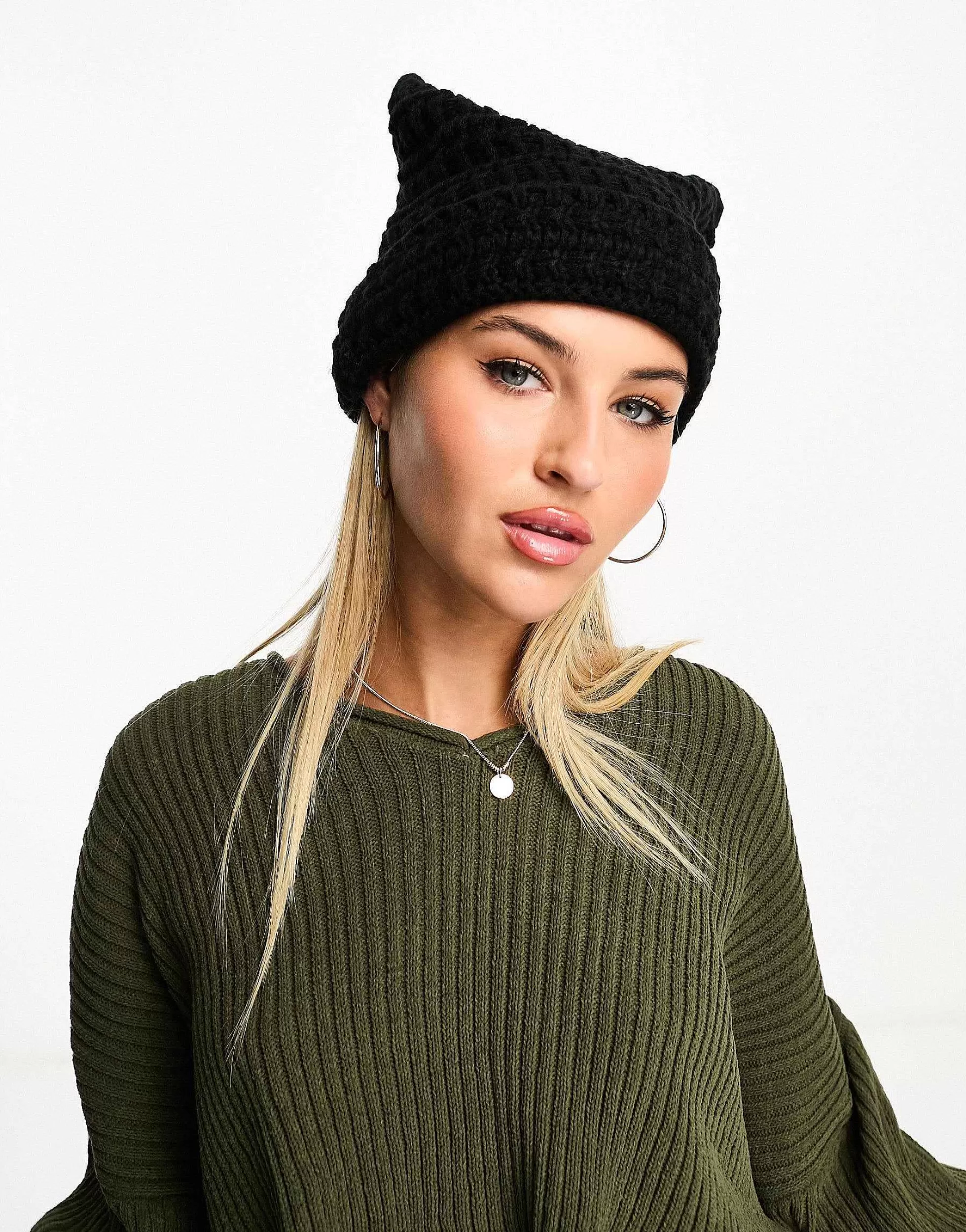 Women My Accessories London Knitted Square Beanie In