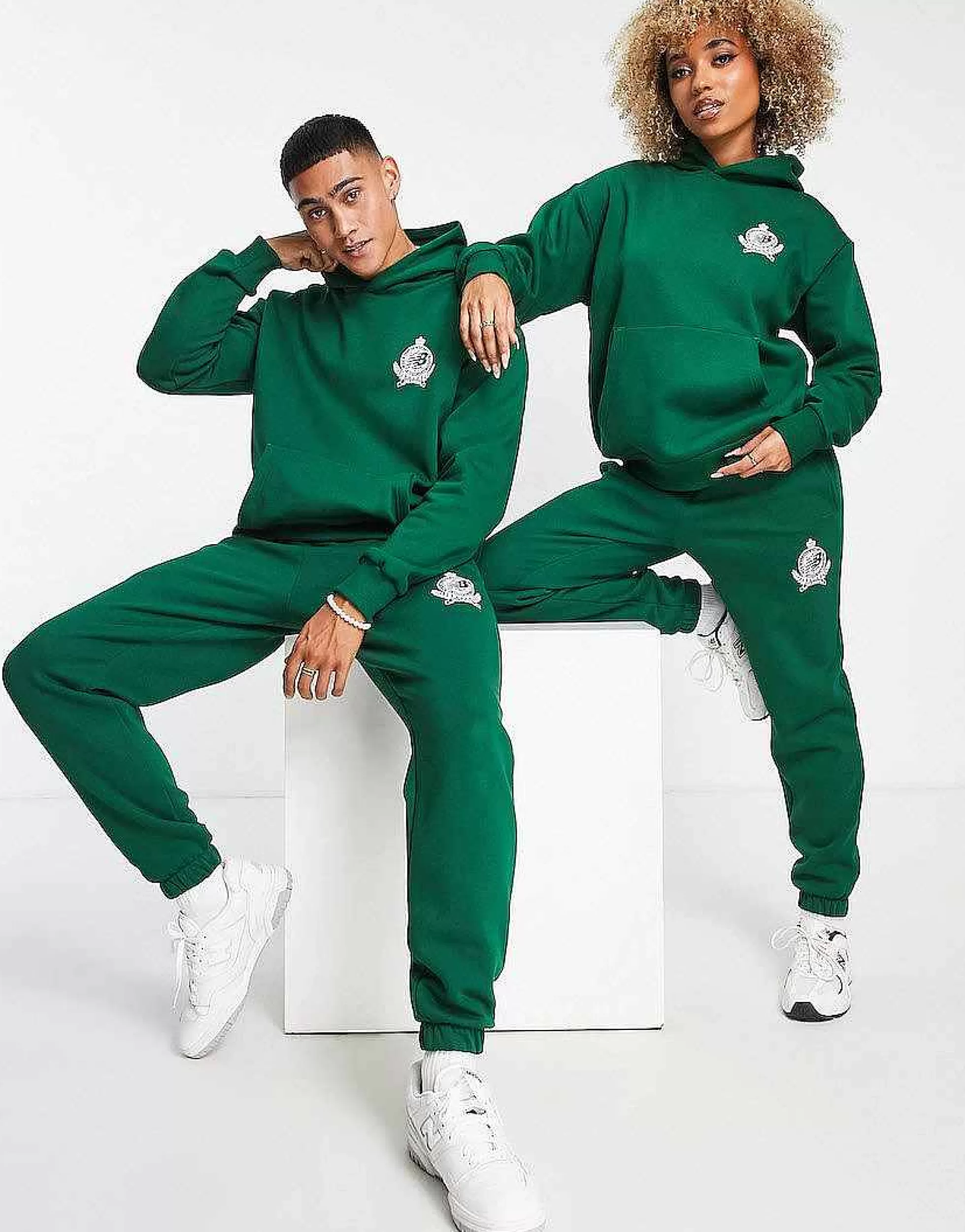 Women New Balance Members Club Lounge Set In Green- Exclusive To Asos