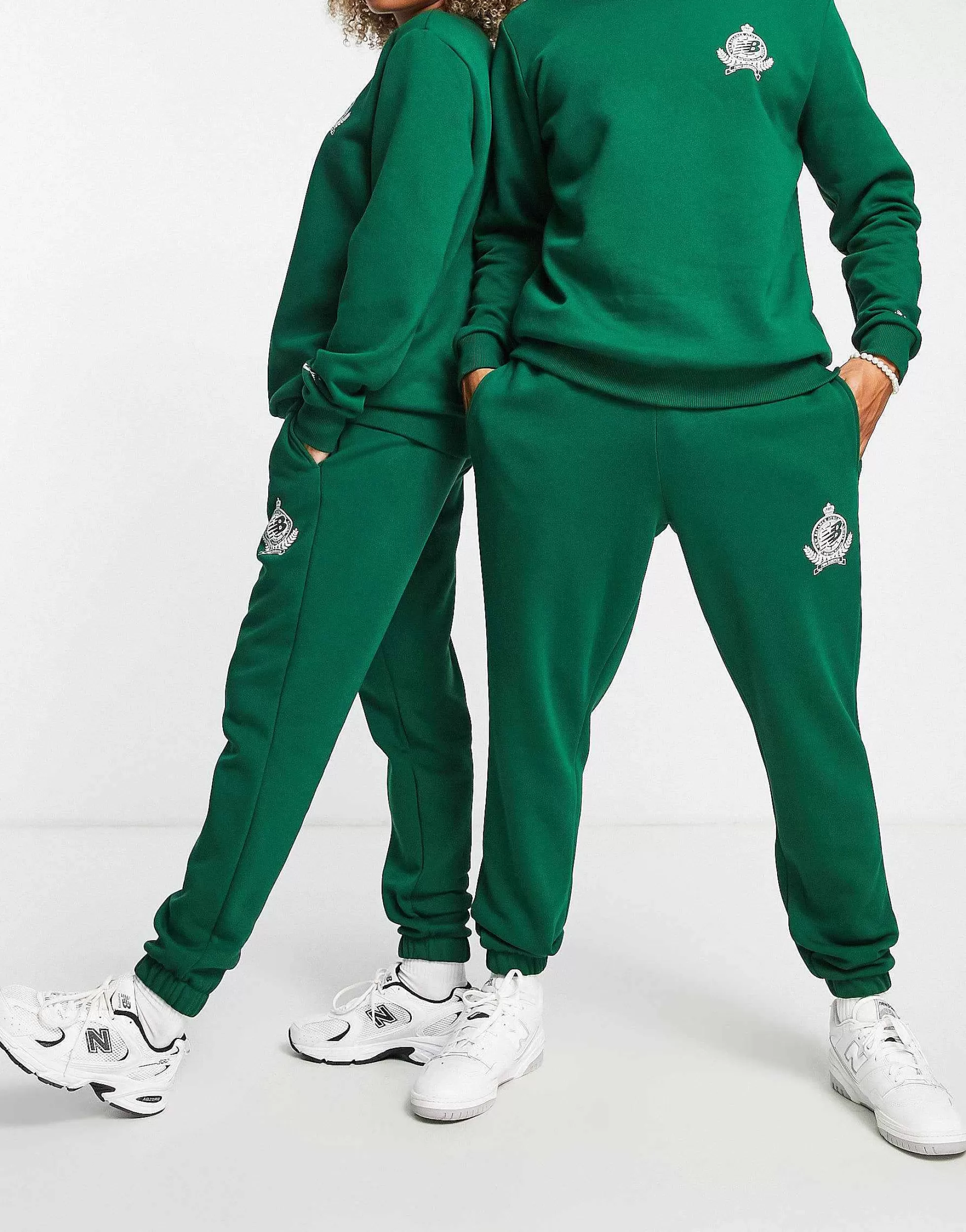 Women New Balance Members Club Lounge Set In Green- Exclusive To Asos