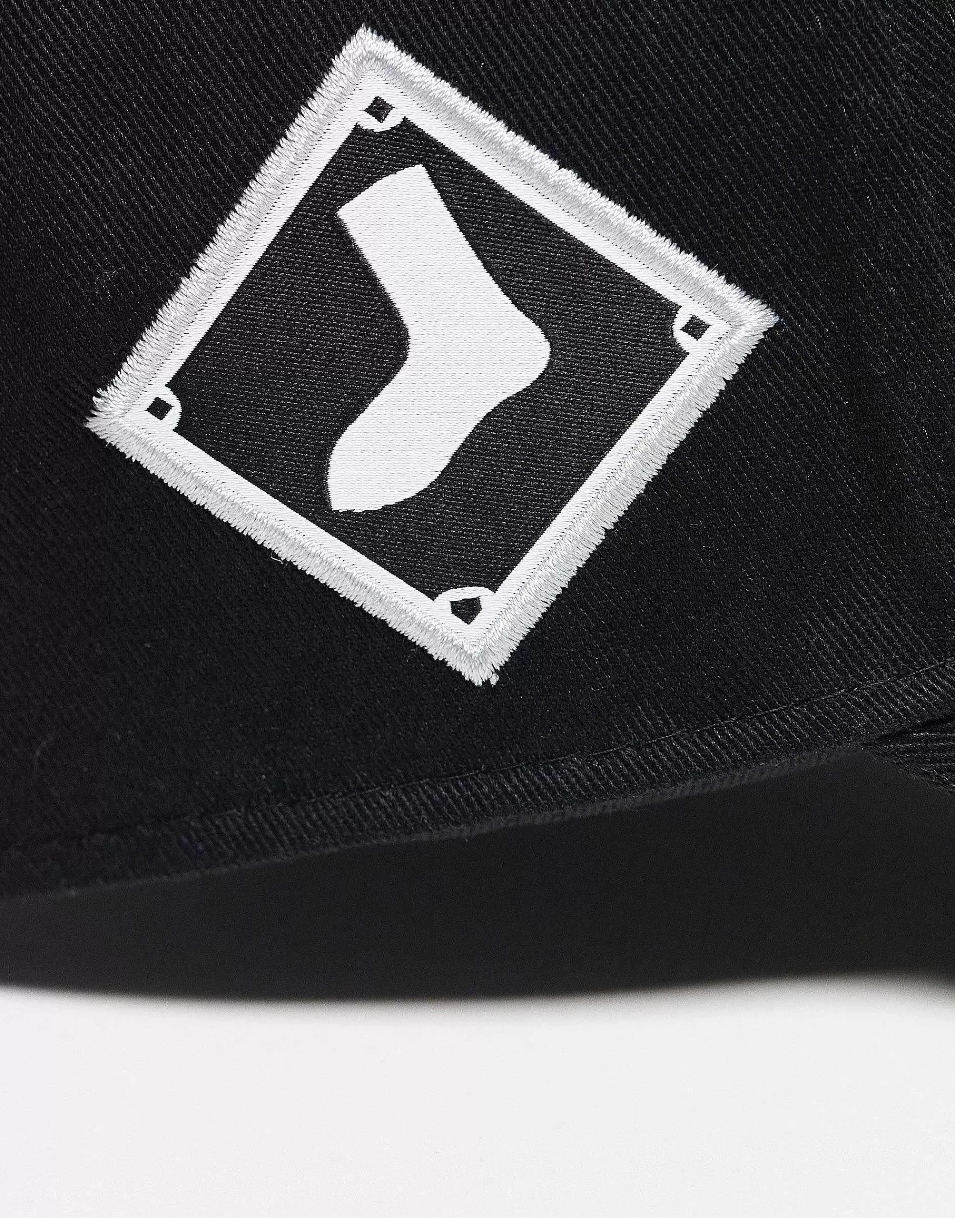 Women New Era 9Forty Boston White Sox Side Patch Unisex Cap In