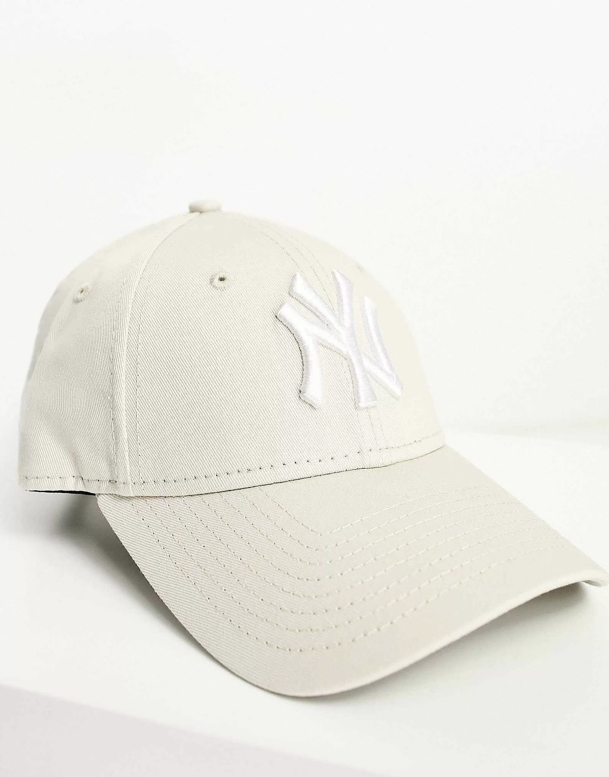 Women New Era 9Forty Ny Cap In