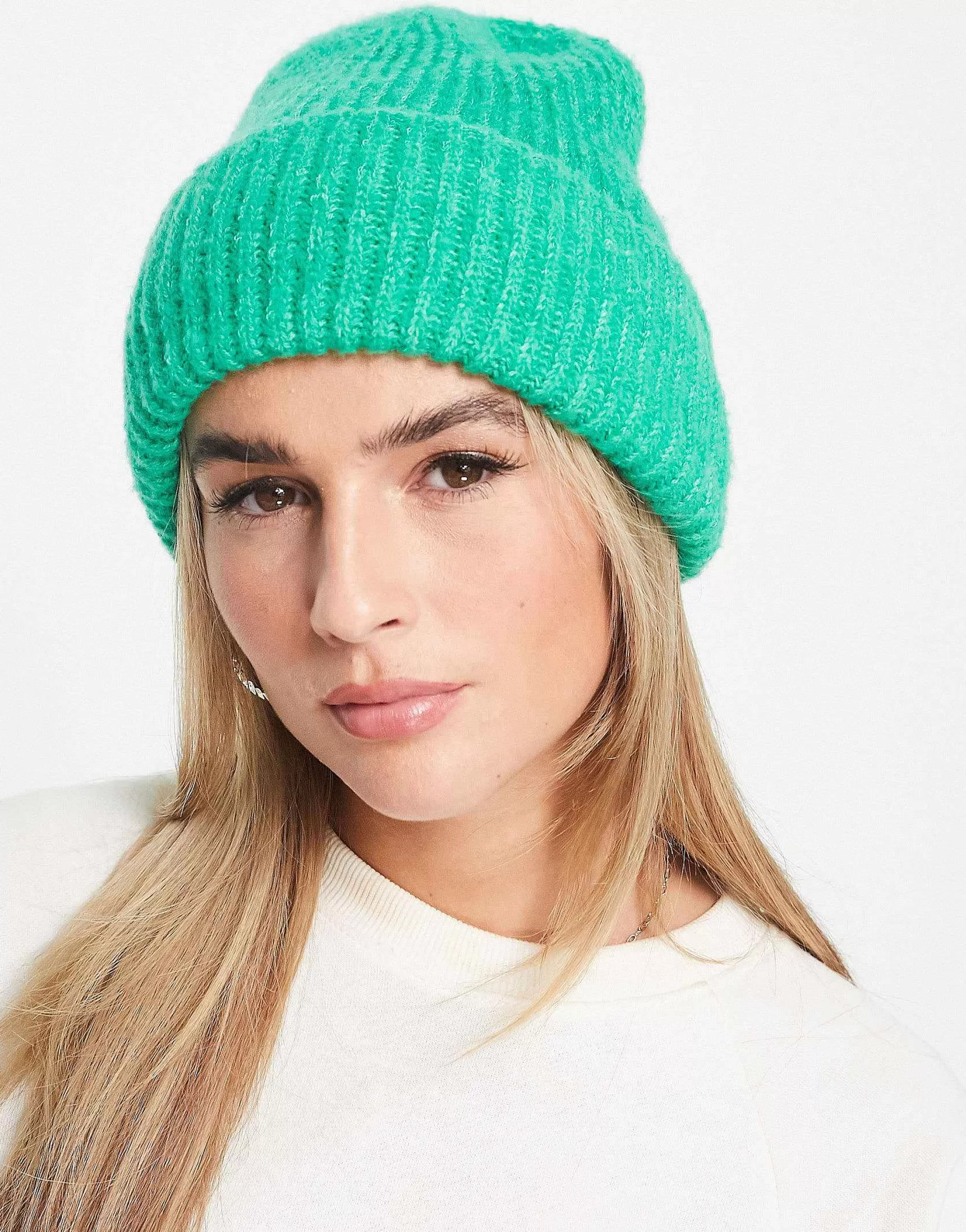 Women New Look Chunky Turn Up Beanie In Bright Green
