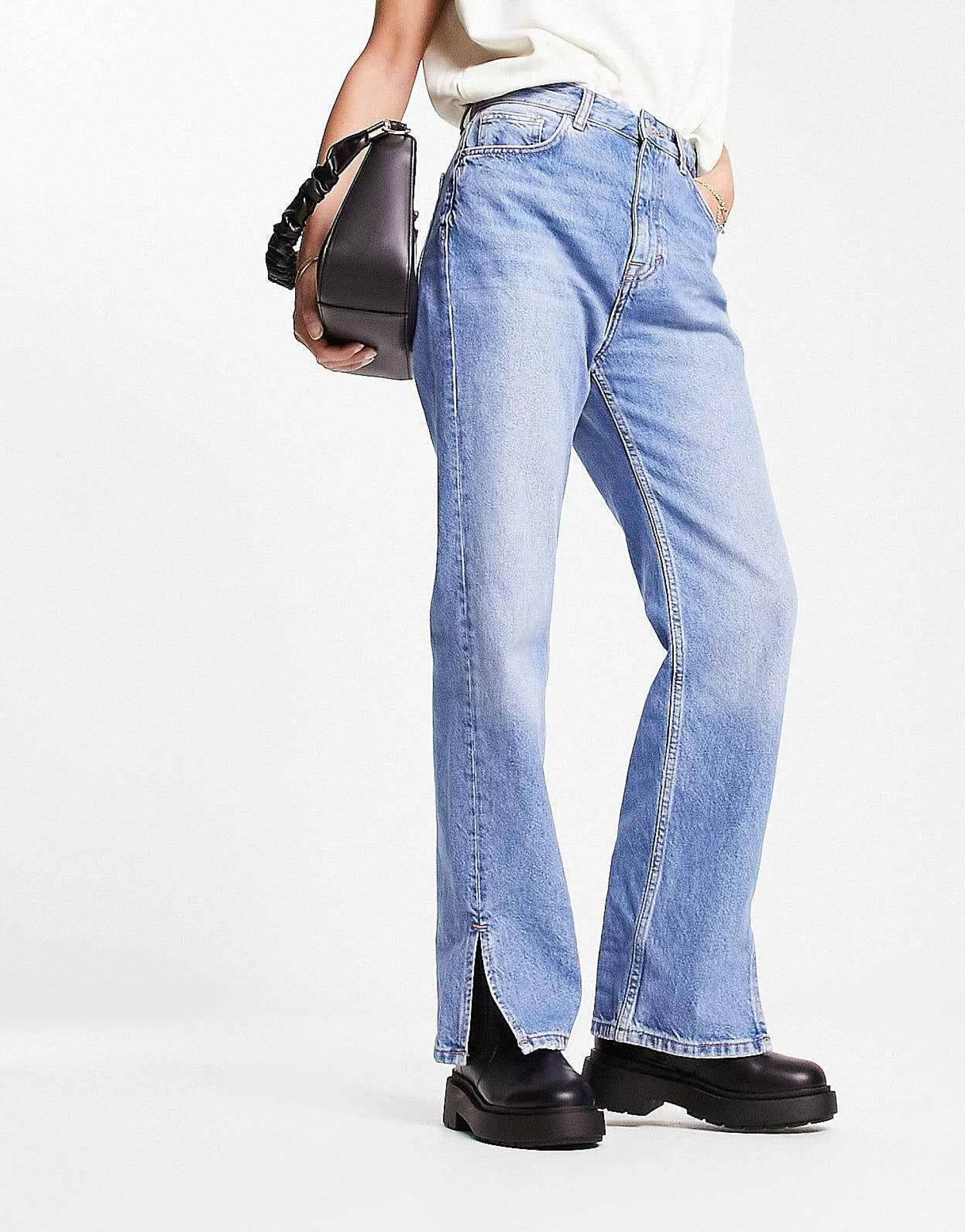 Women New Look Flat Chunky High Ankle Chelsea Boot In