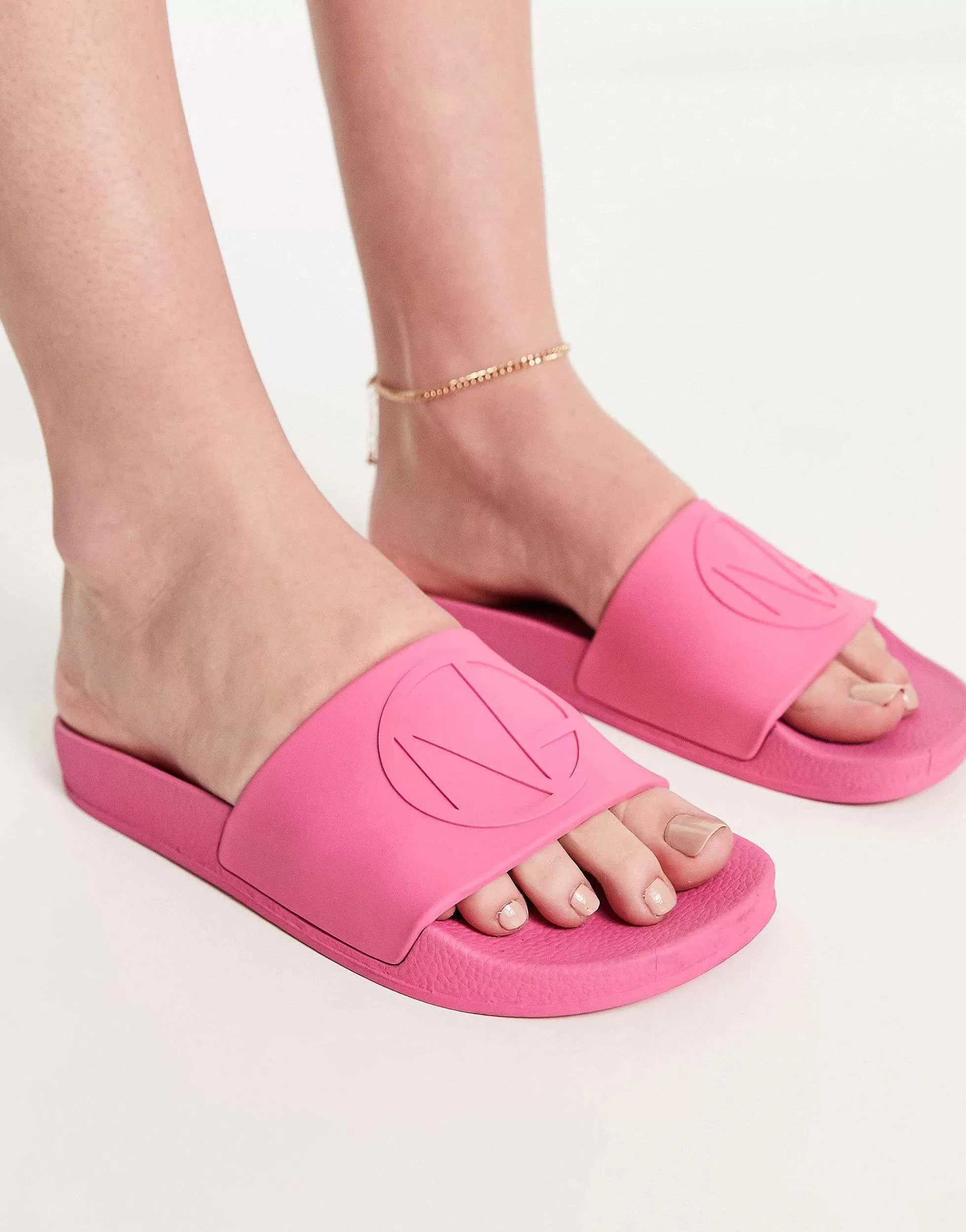 Women New Look Monogram Sliders In Pink