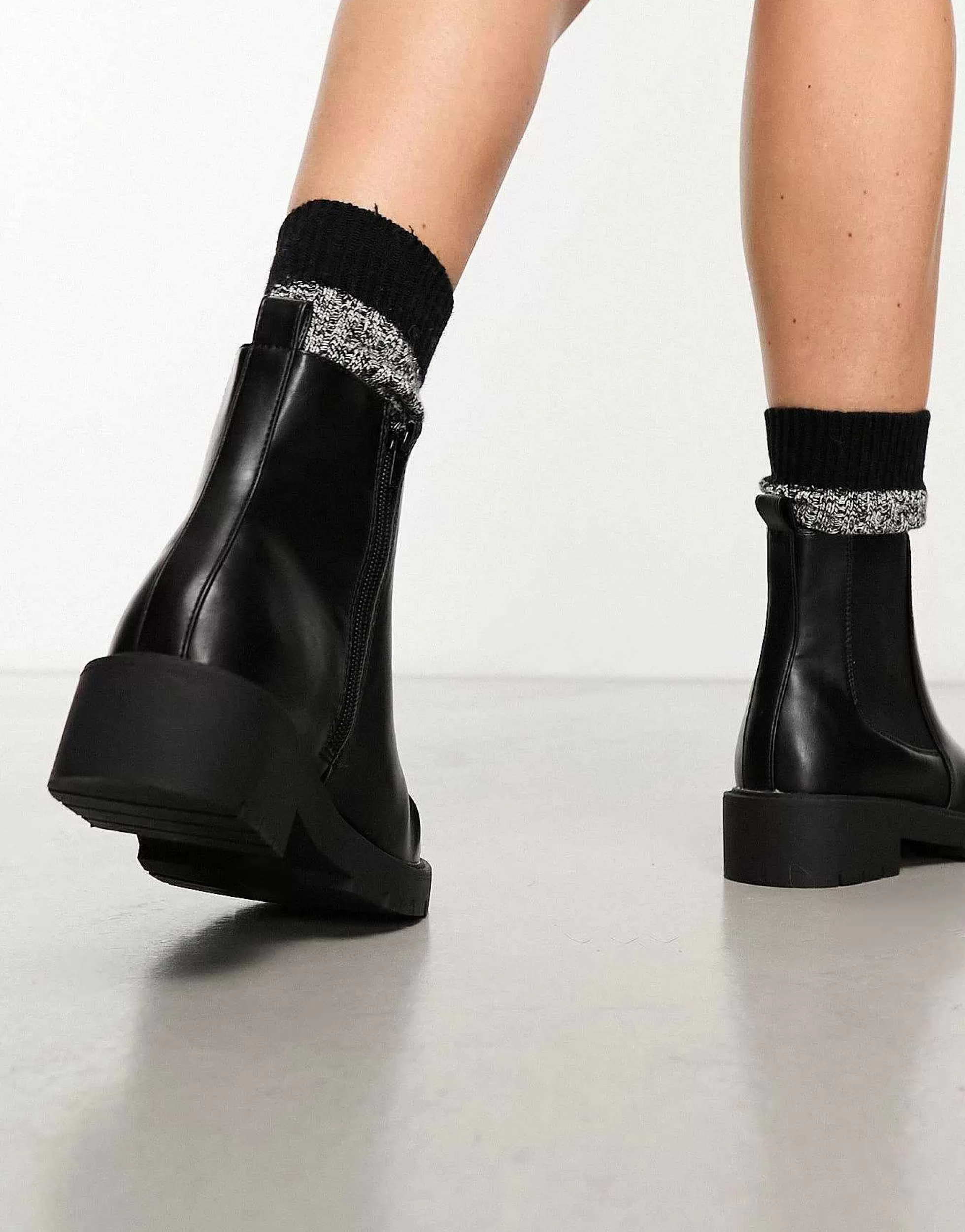 Women New Look Wide Fit Pu Stitch Chelsea Boots In