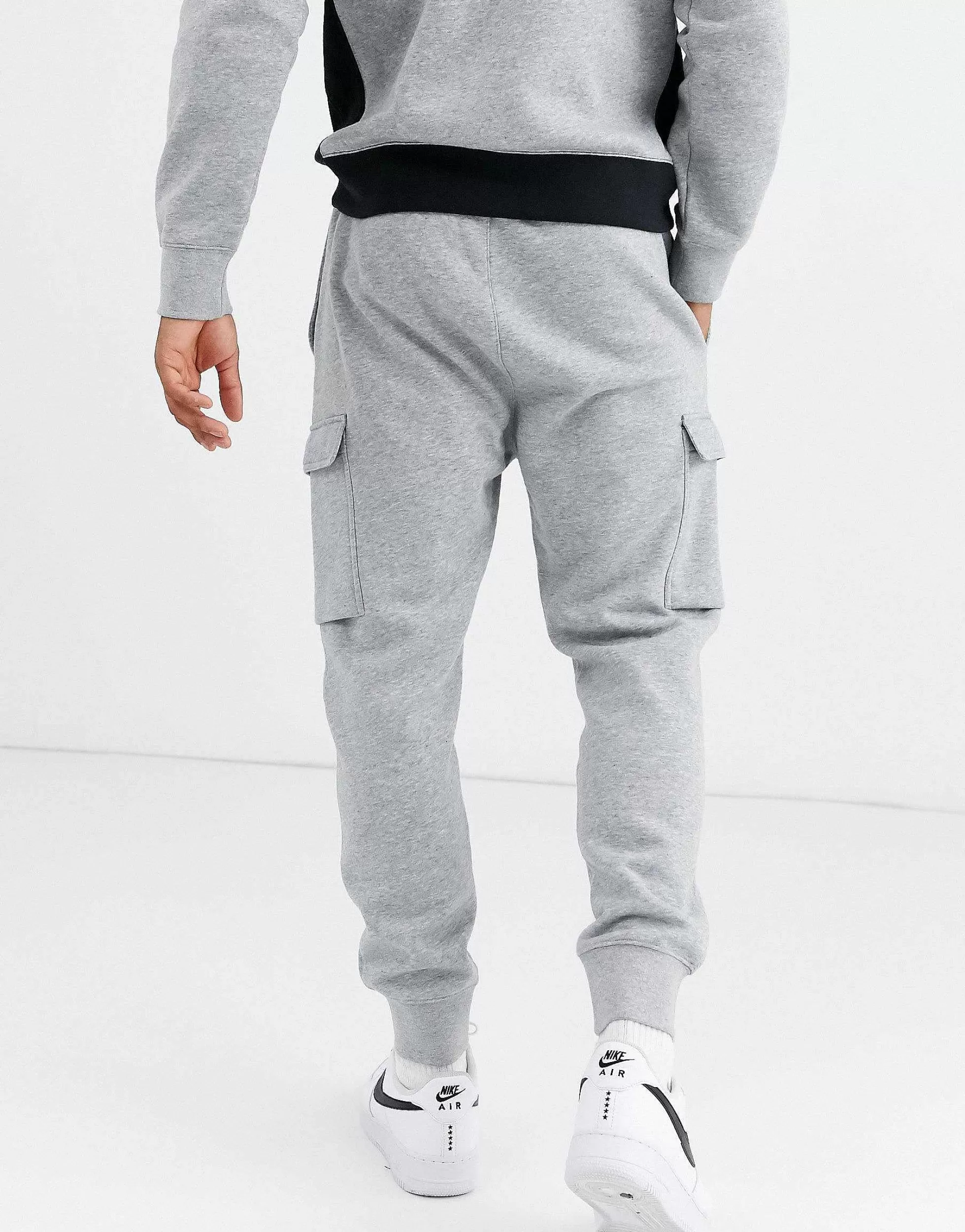 Men Nike Club Cargo Fleece Joggers In