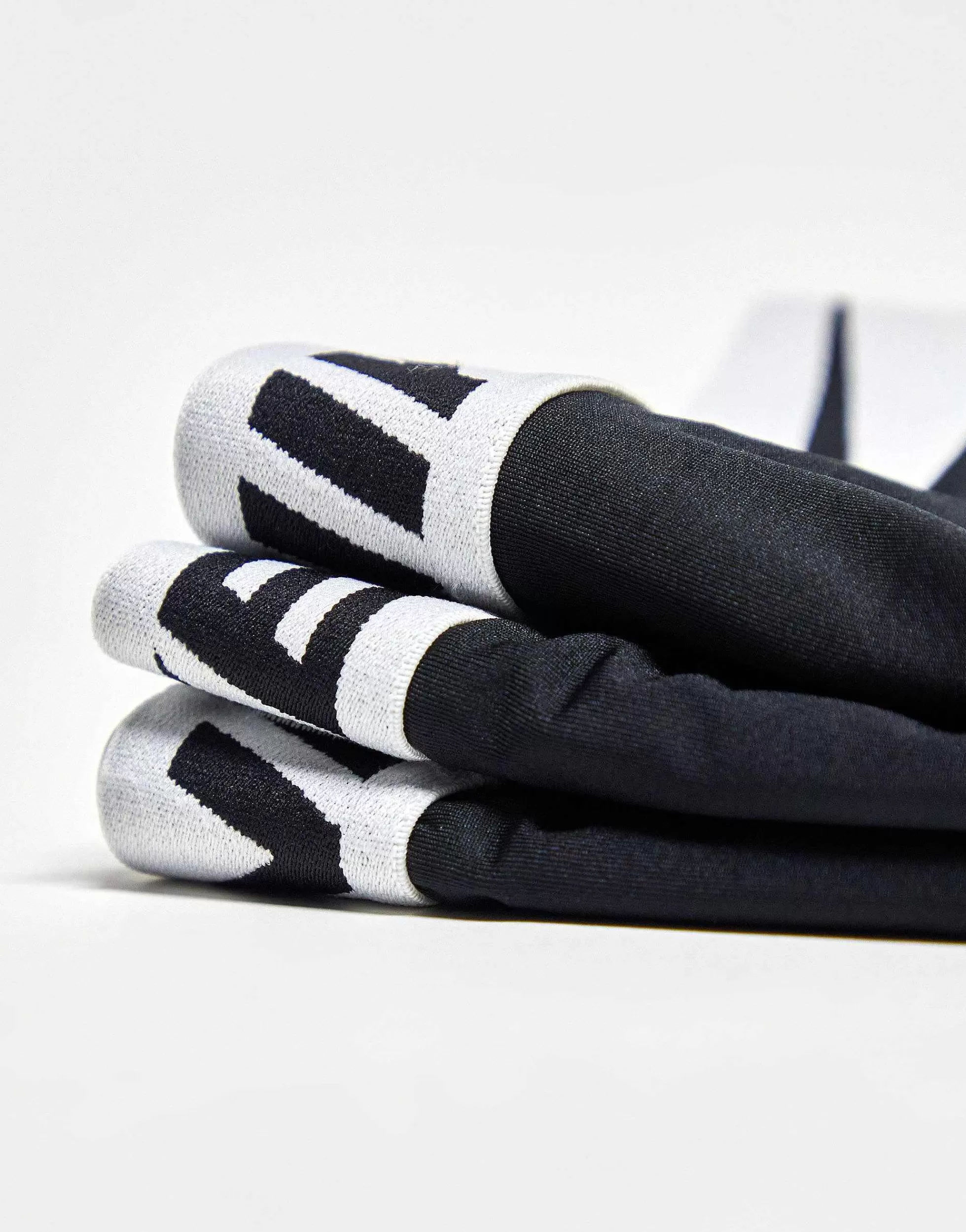 Men Nike Dri-Fit Essential Microfiber Trunks 3 Pack In With White Waistband
