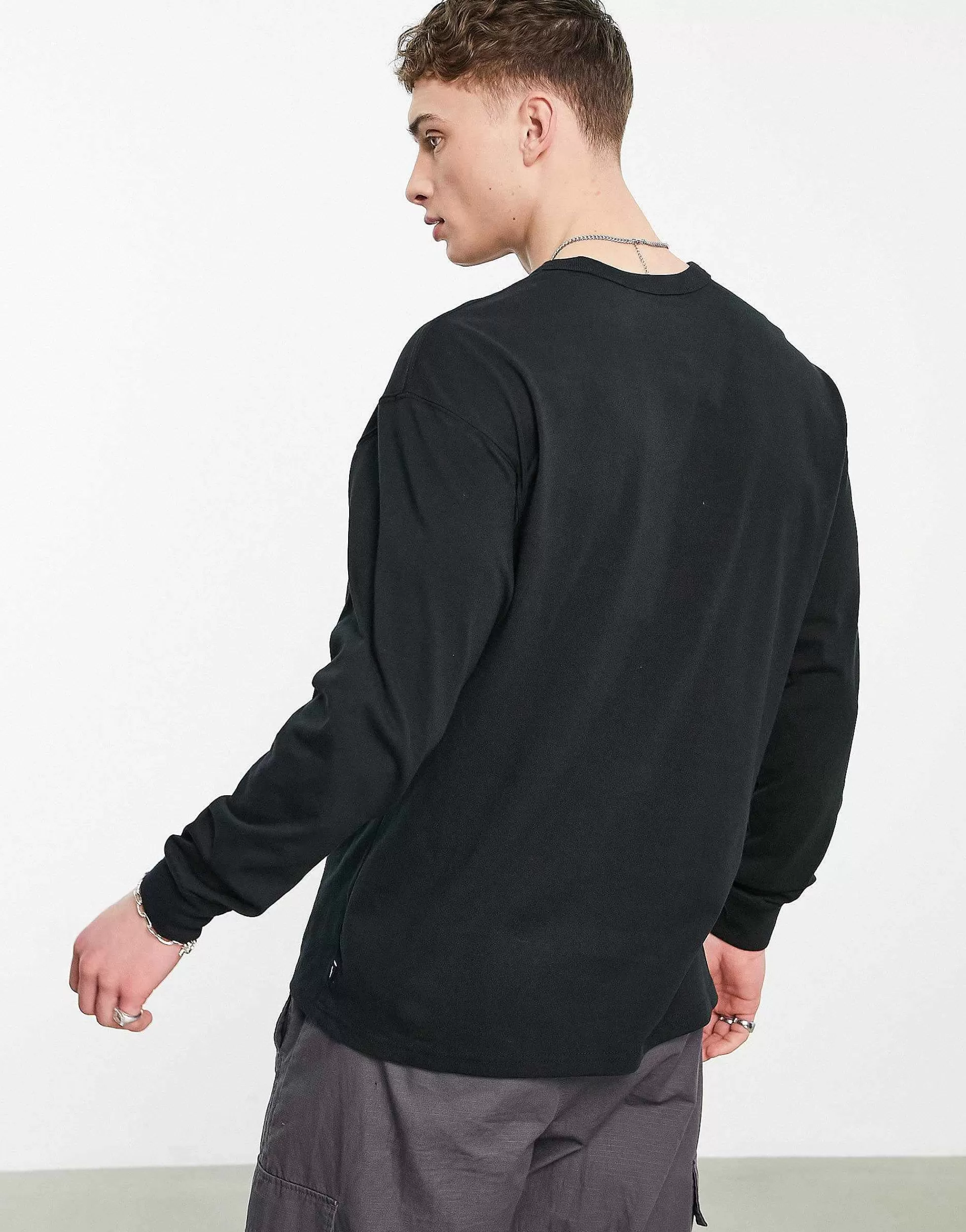 Men Nike Premium Essentials Oversized Heavyweight Long Sleeve T-Shirt In