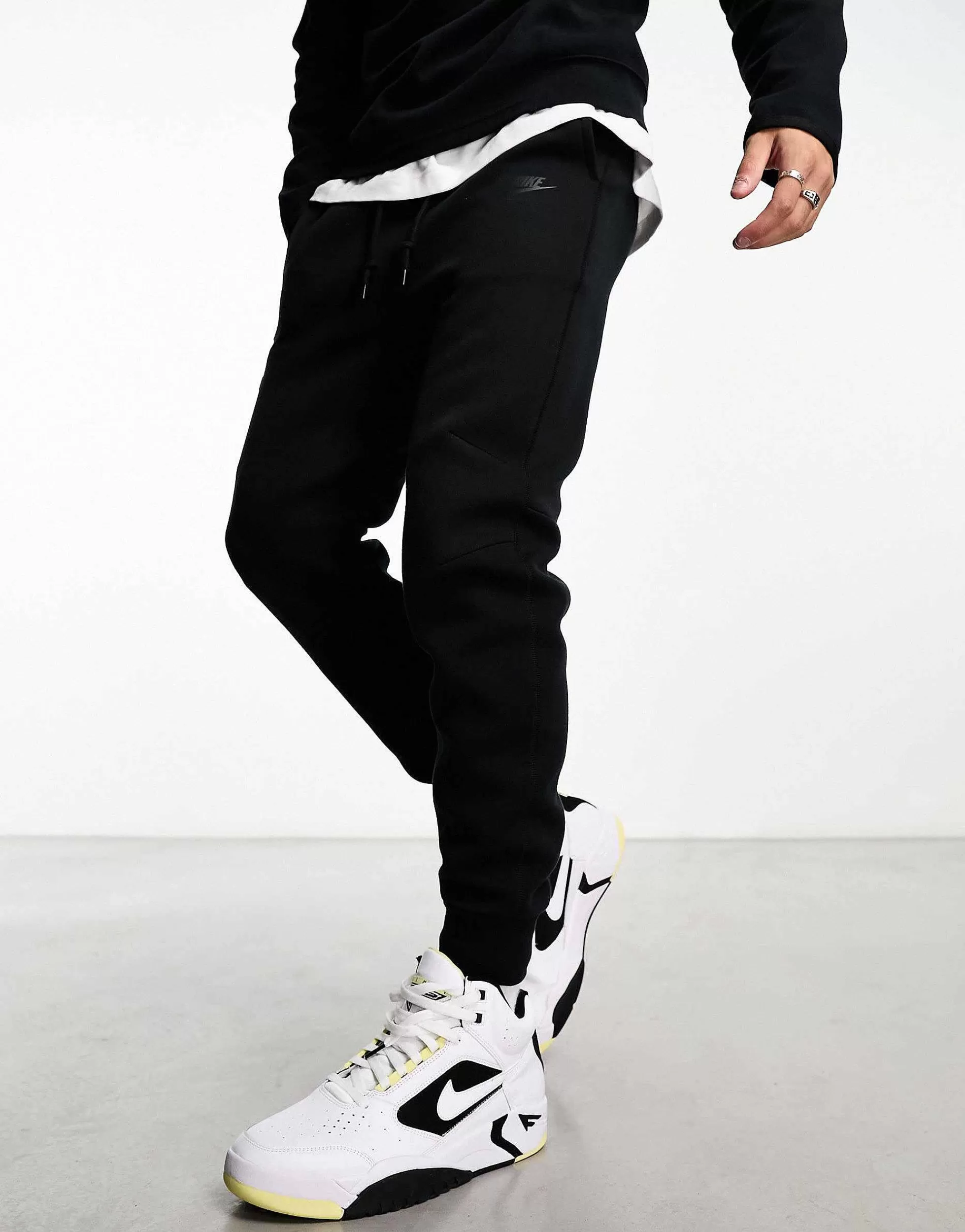 Men Nike Tech Fleece Joggers In