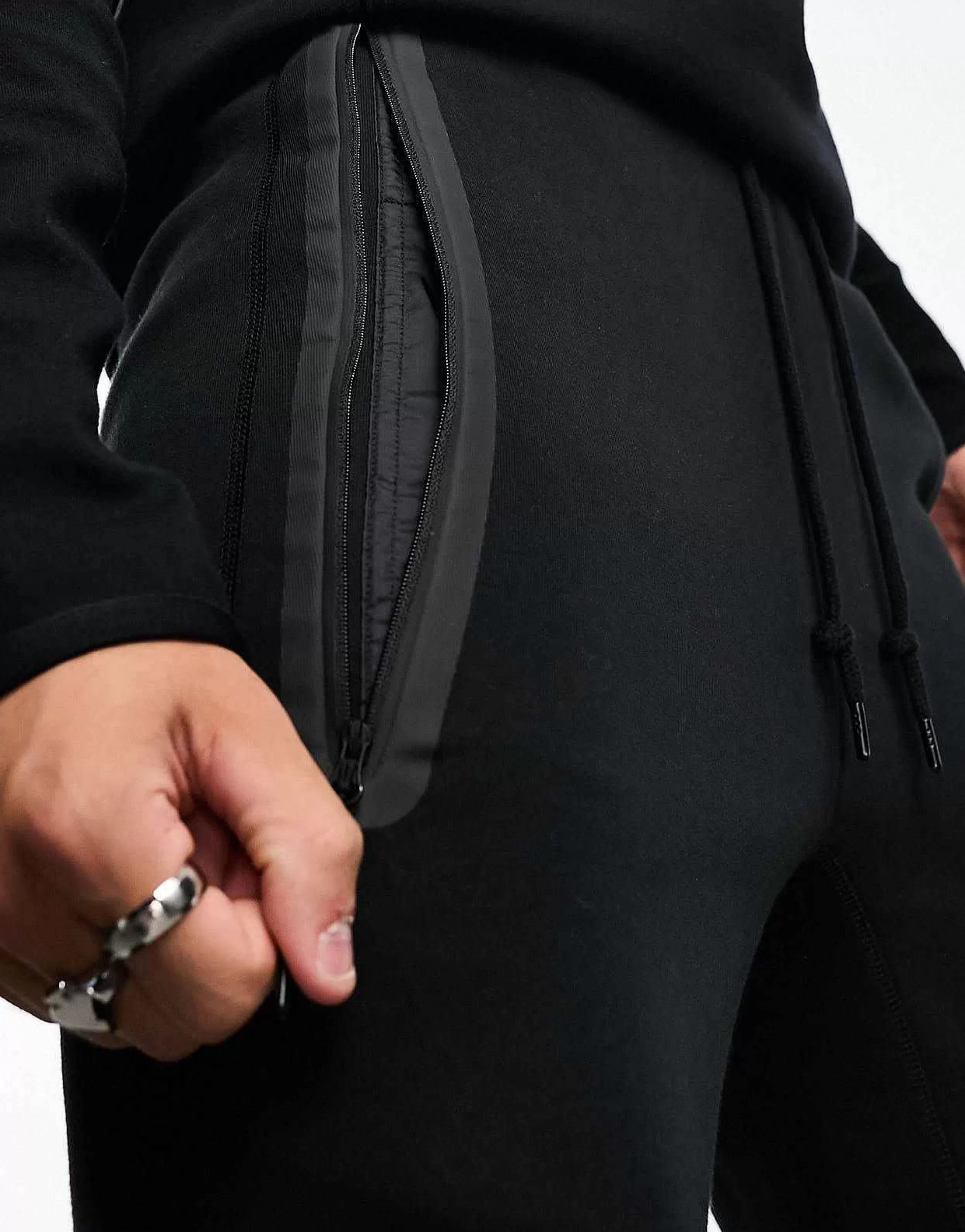 Men Nike Tech Fleece Joggers In