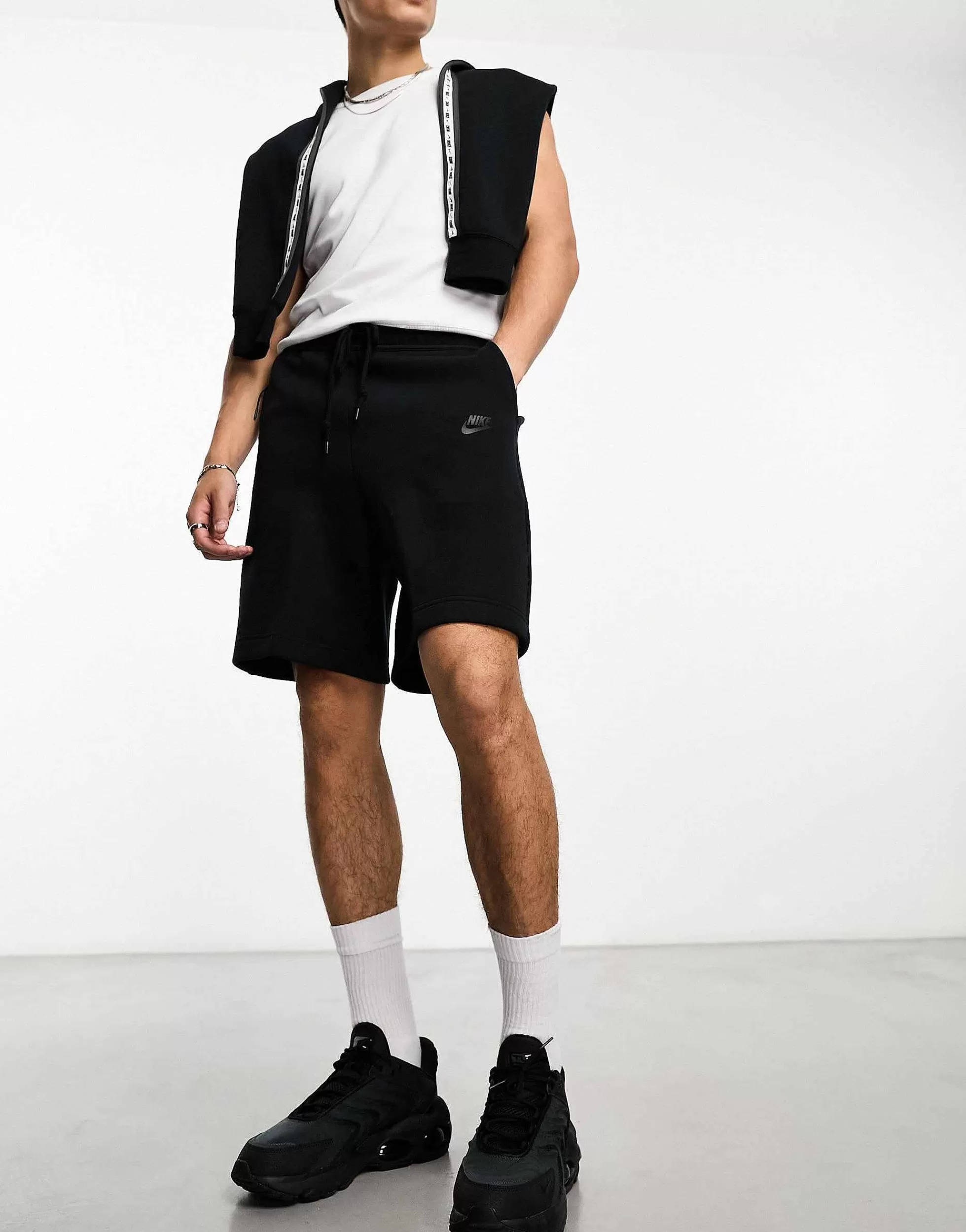 Men Nike Tech Fleece Shorts In