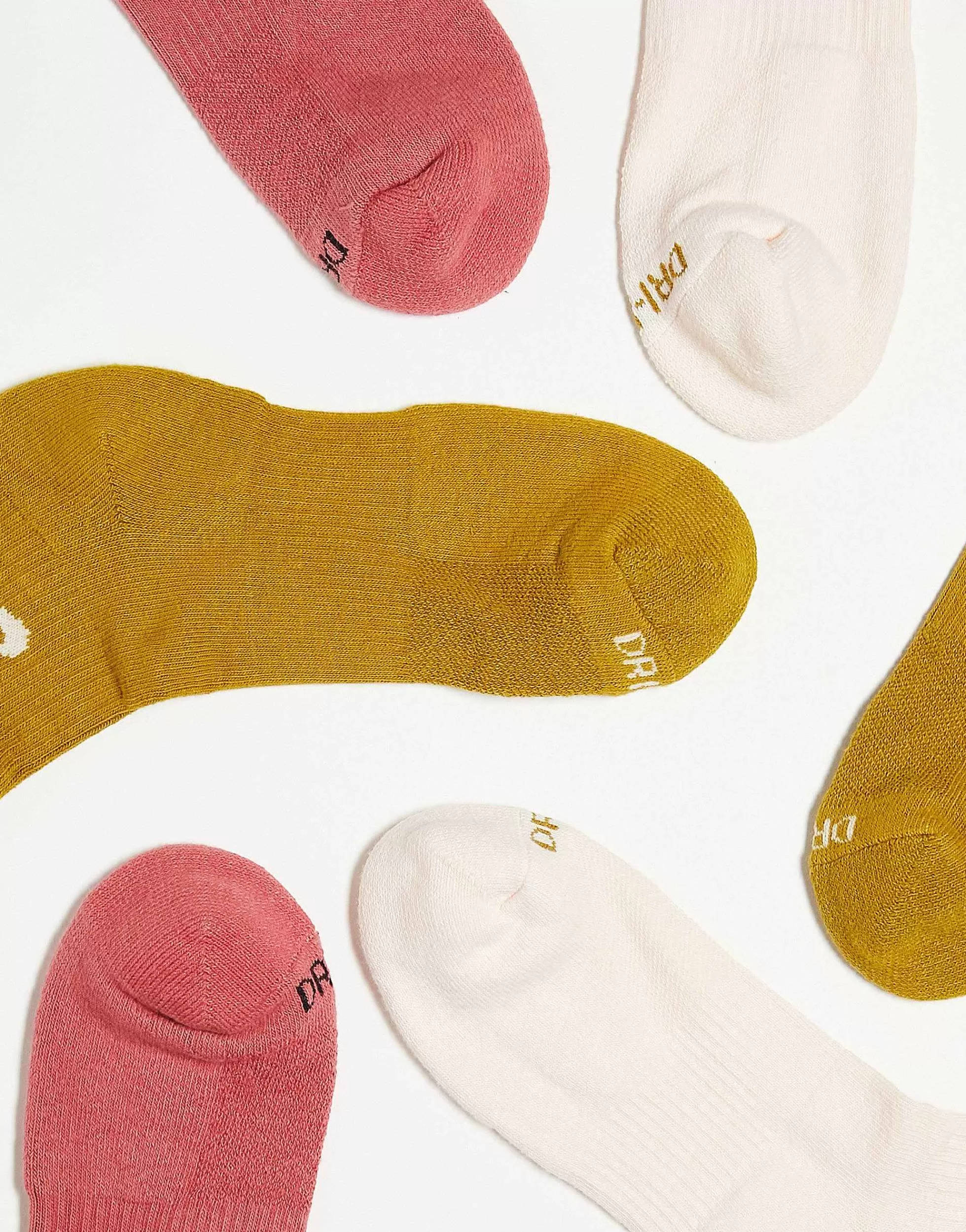 Men Nike Training Everyday Plus 3 Pack Ankle Socks In Pink, Brown And Beige