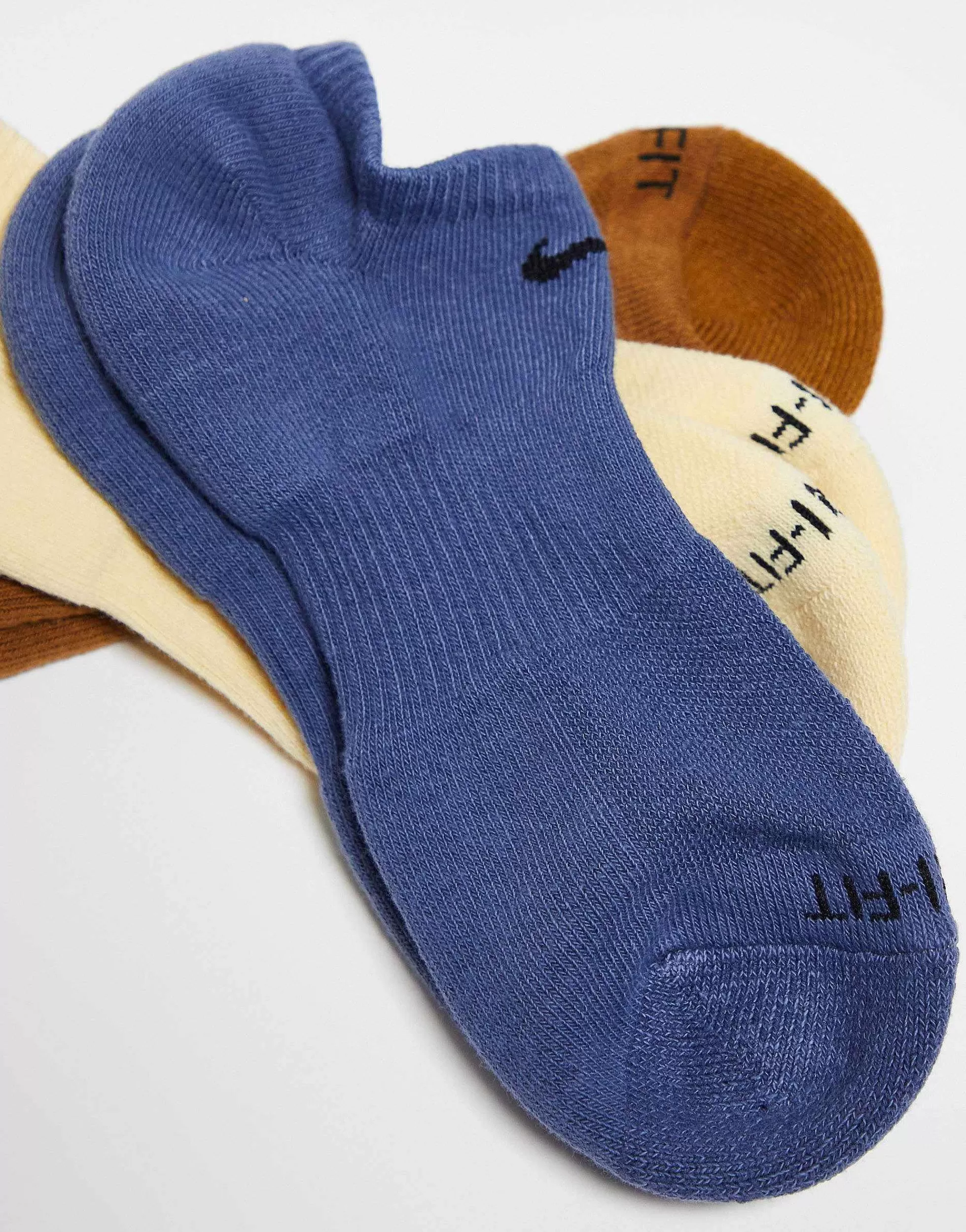 Women Nike Training Everyday Plus 3-Pack No Show Socks In Blue, Vanilla And Brown