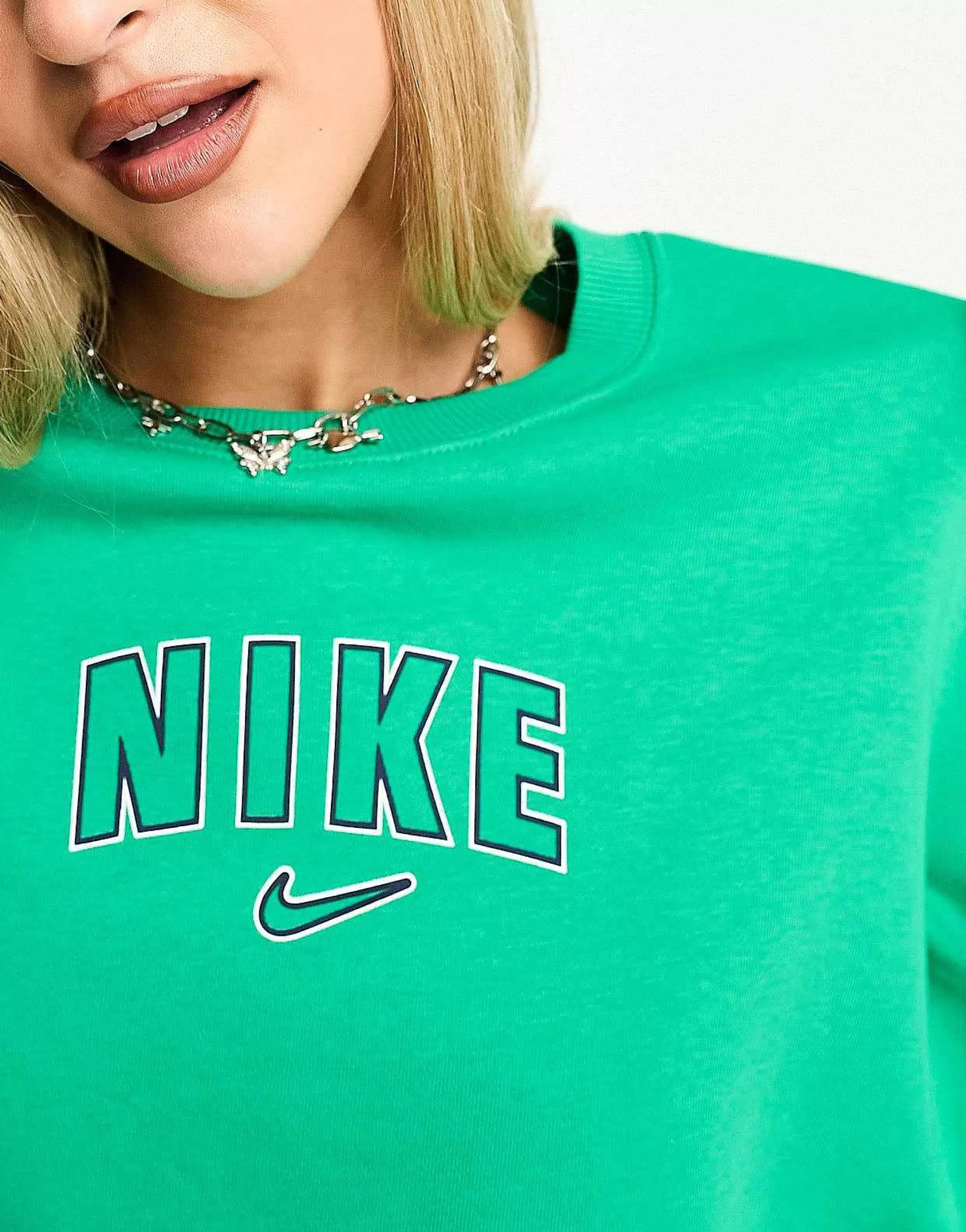 Women Nike Varsity Oversized Crop Sweatshirt In Stadium