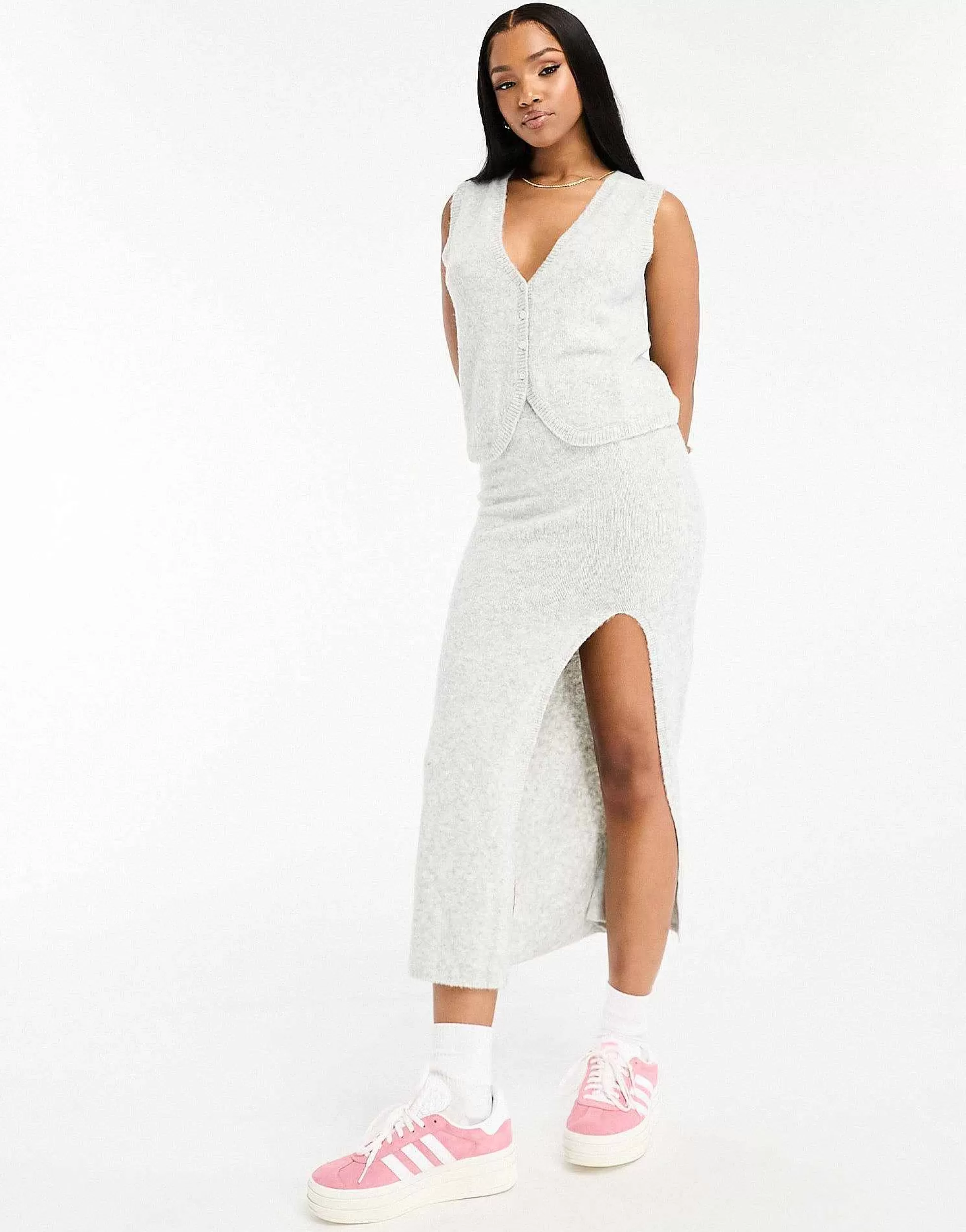 Women Pull&Bear Soft Touch Waistcoat Co-Ord In Light